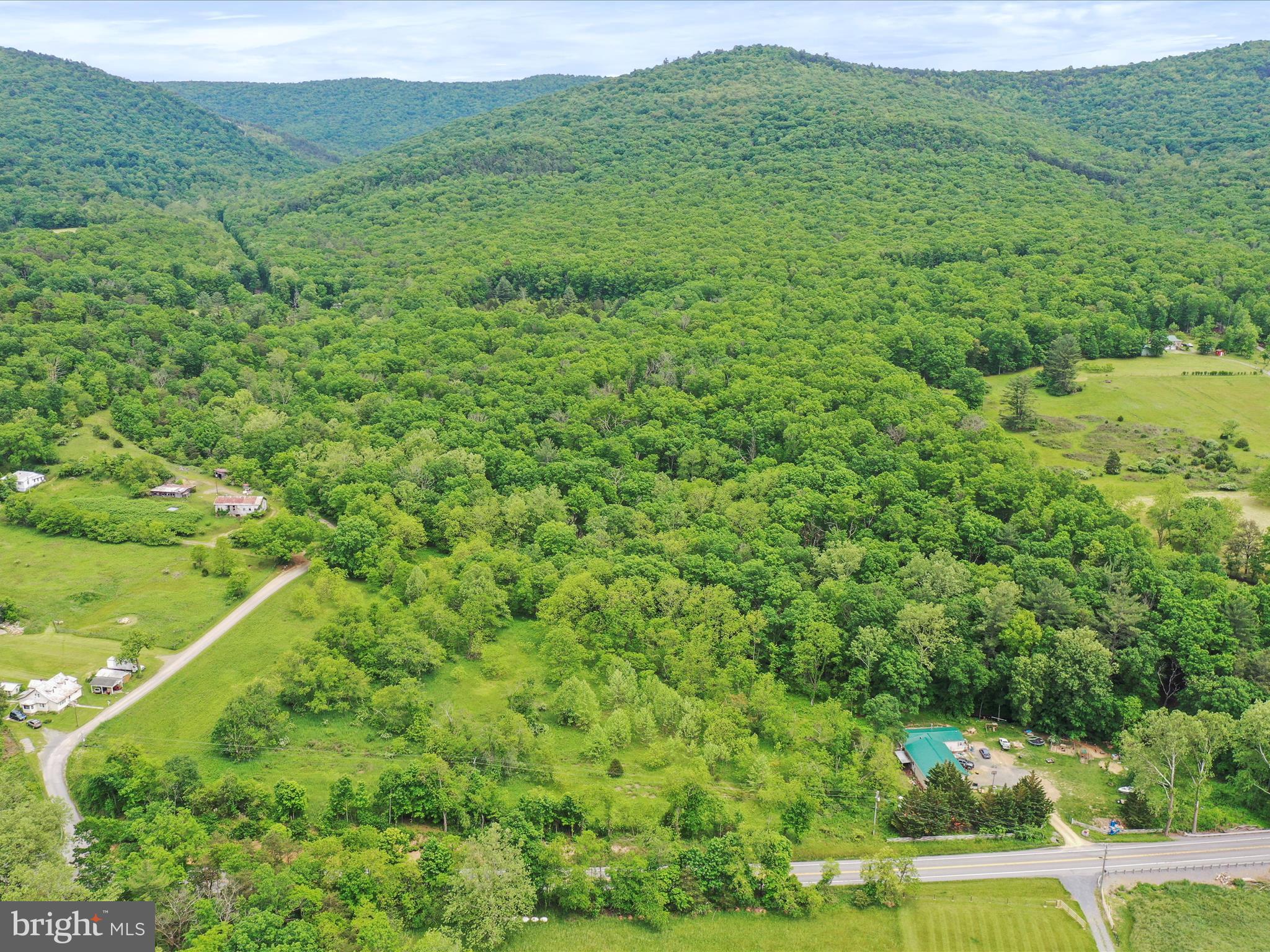 NONE UNRESTRICTED - Land