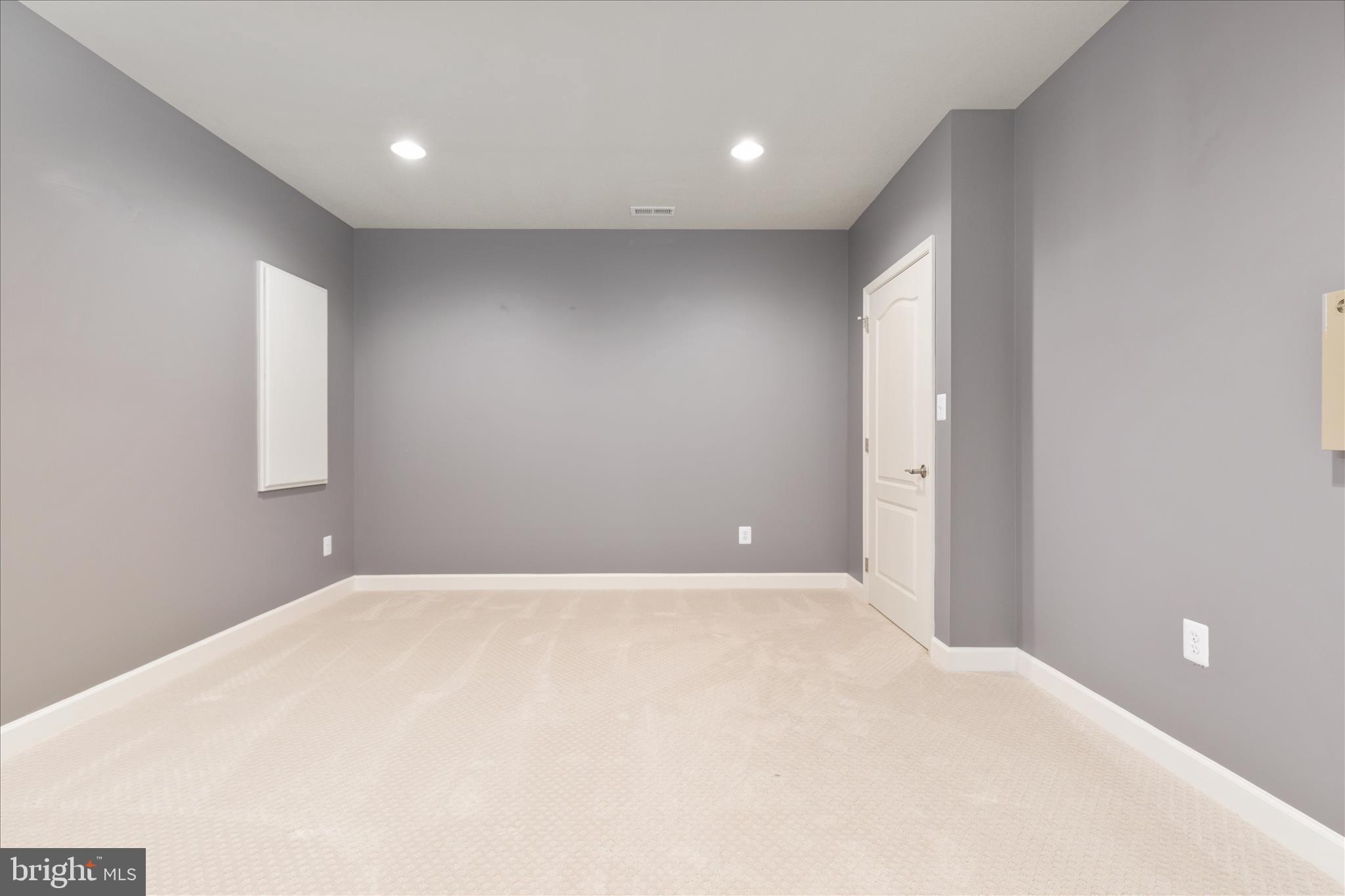 BELMONT COUNTRY CLUB - Residential