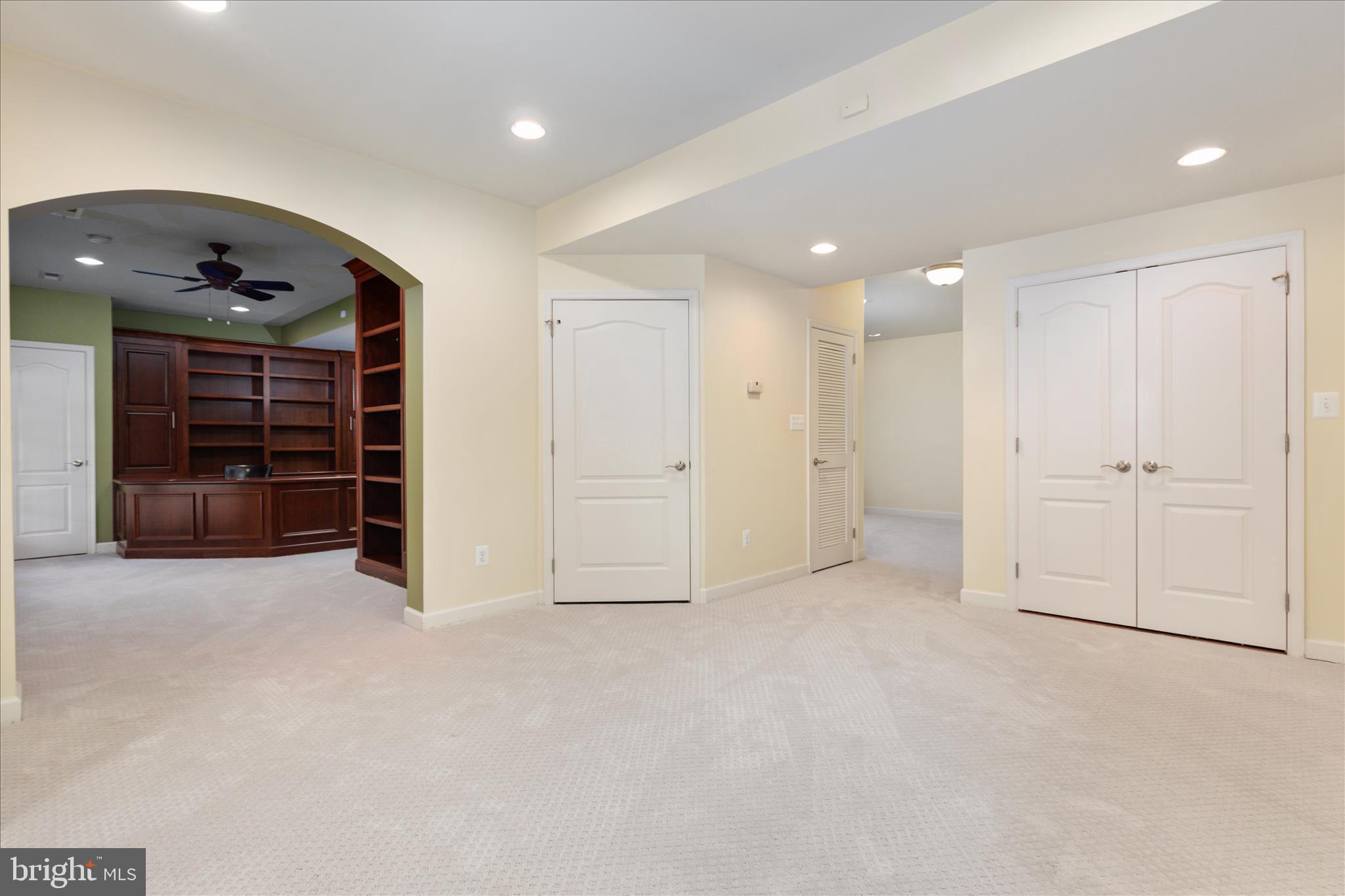 BELMONT COUNTRY CLUB - Residential