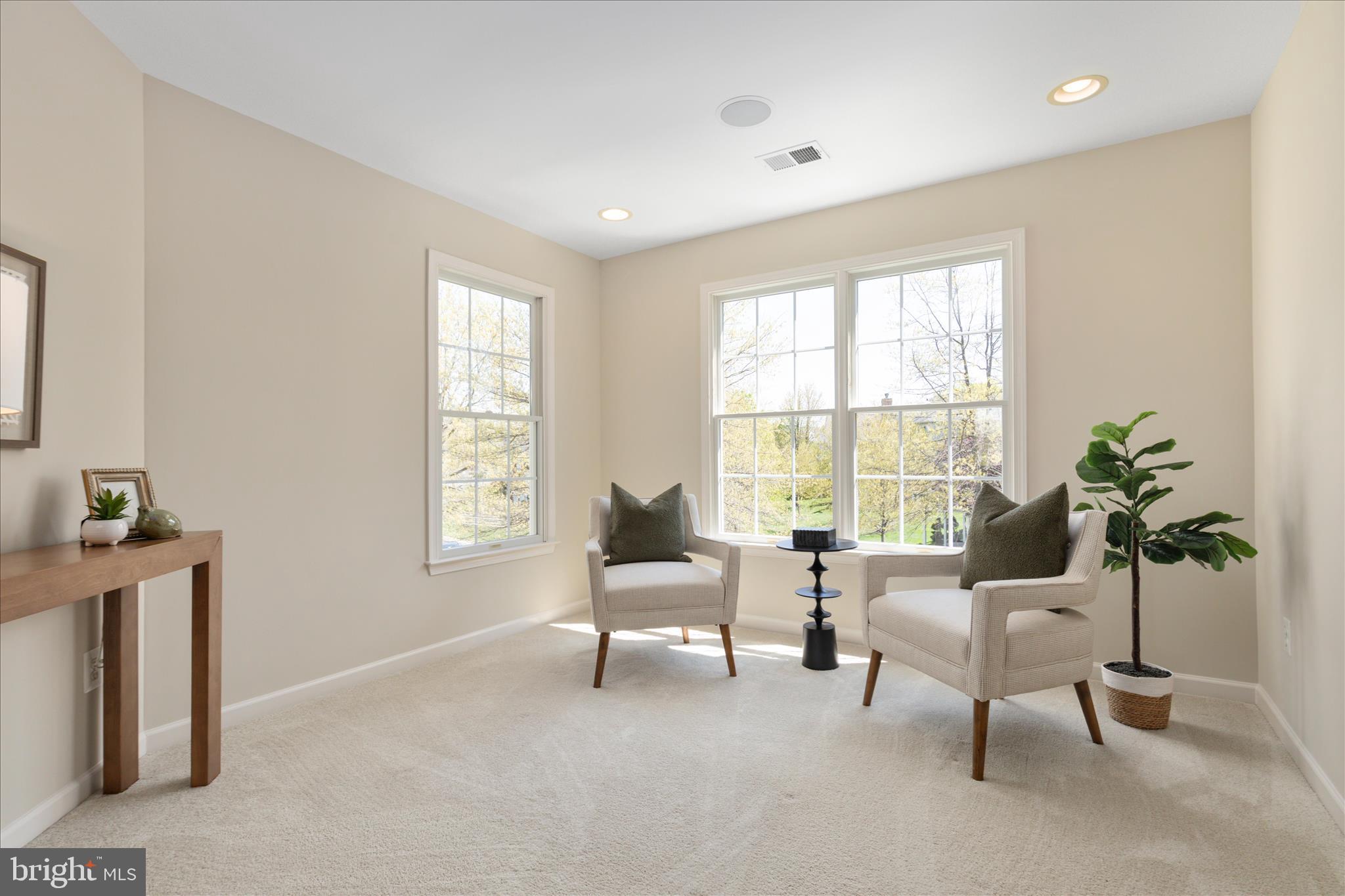 BELMONT COUNTRY CLUB - Residential