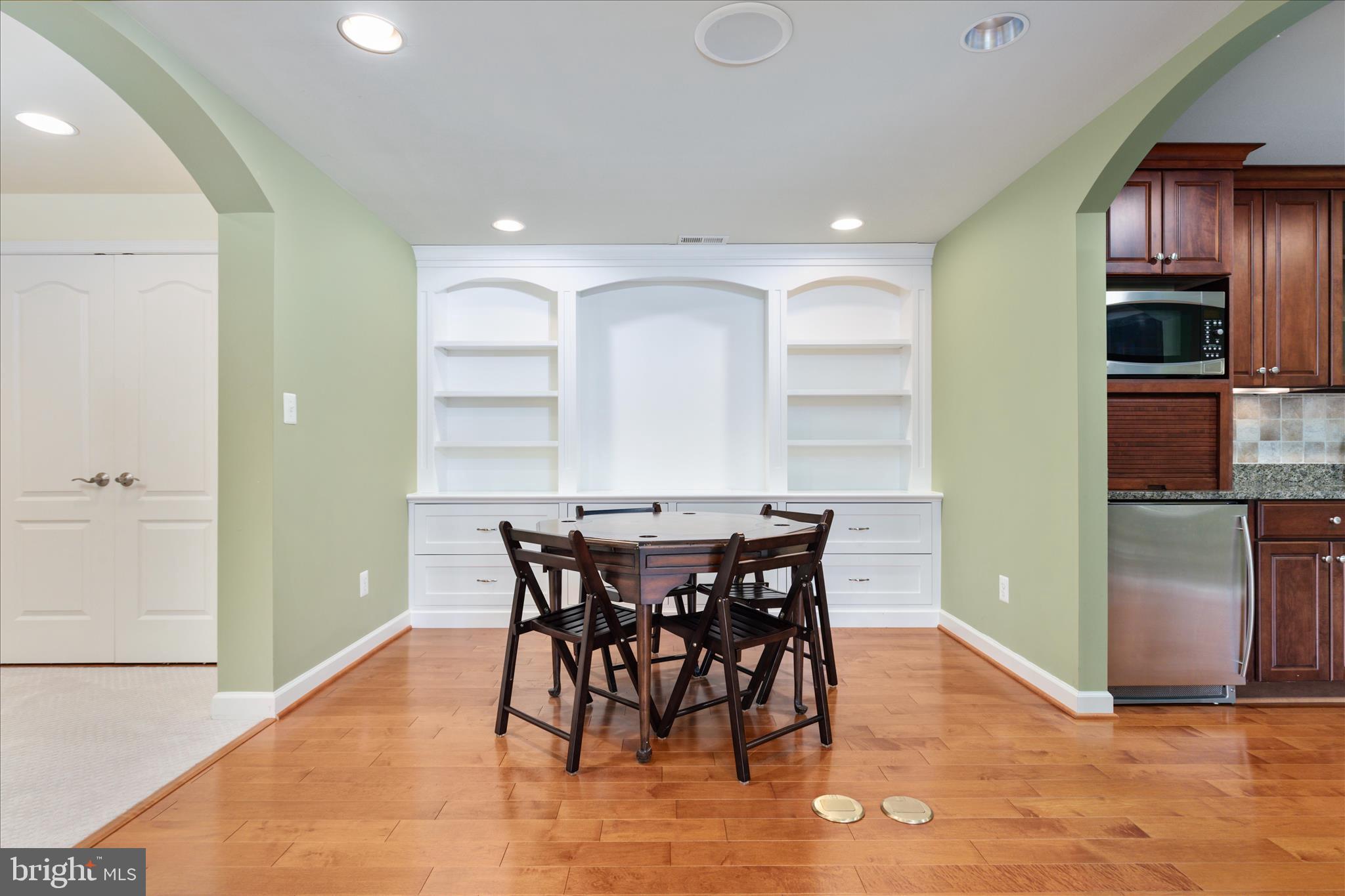 BELMONT COUNTRY CLUB - Residential