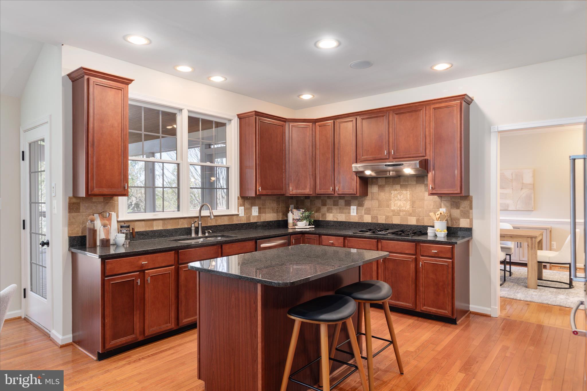 BELMONT COUNTRY CLUB - Residential