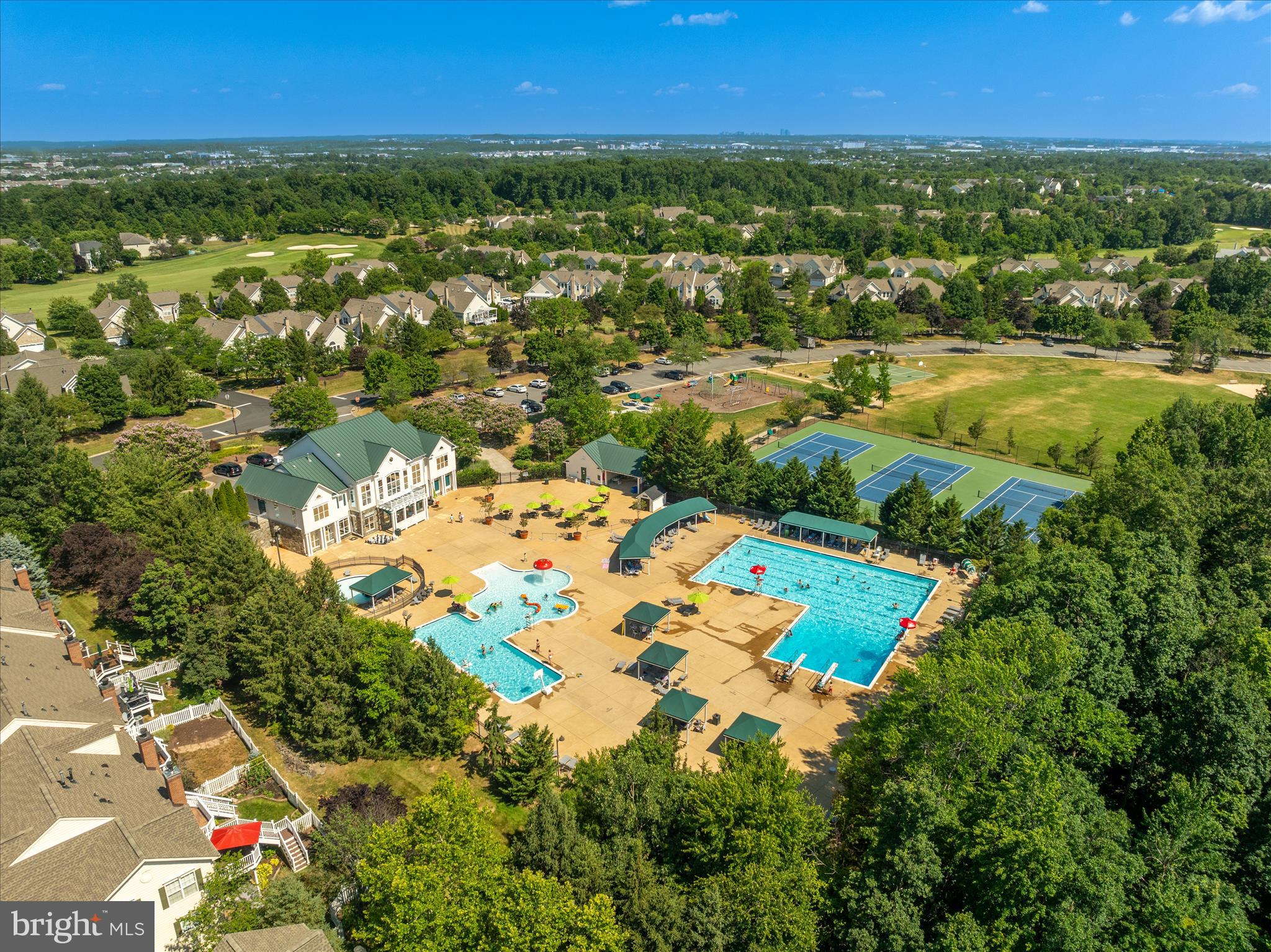 BELMONT COUNTRY CLUB - Residential