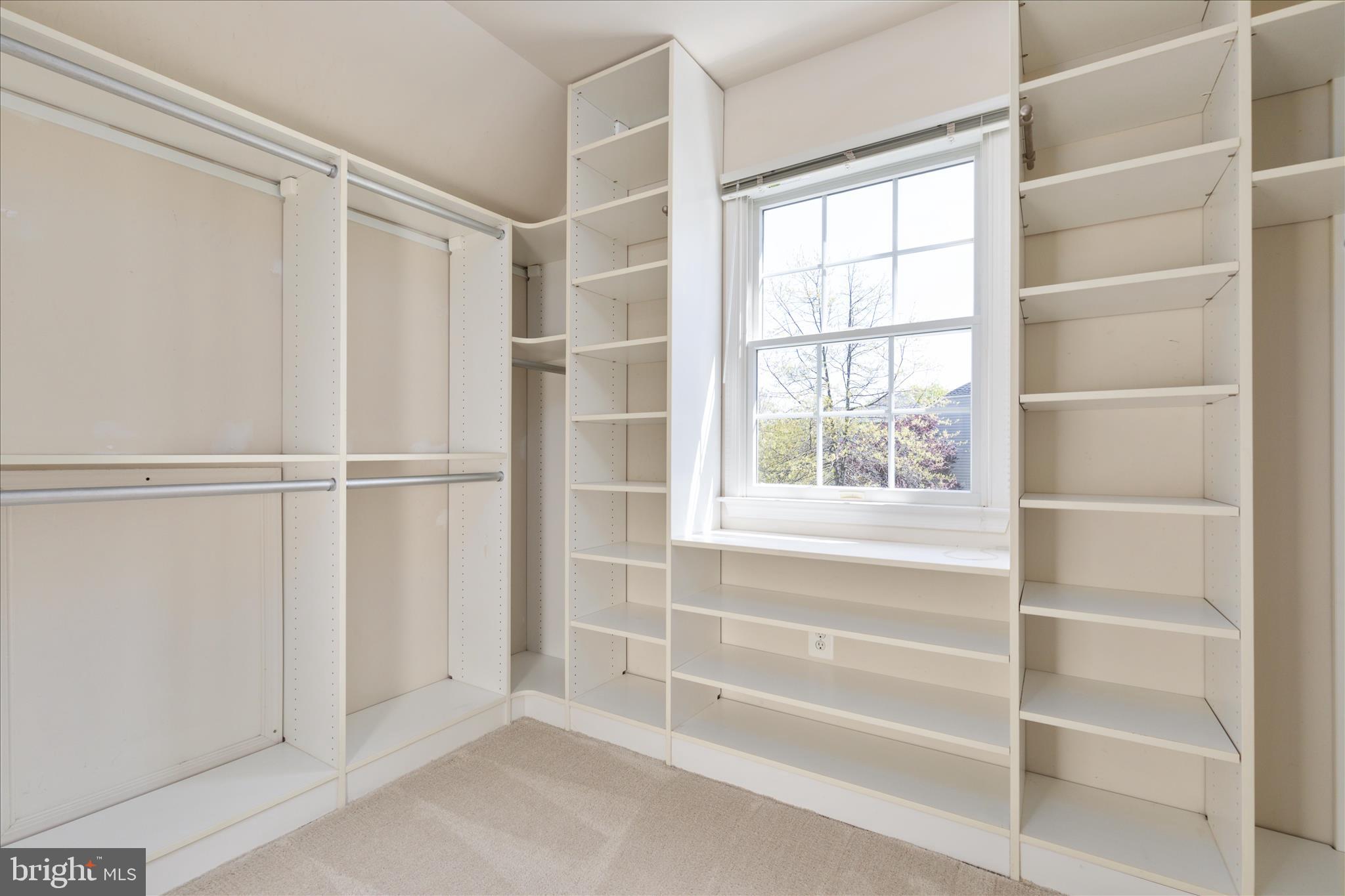 BELMONT COUNTRY CLUB - Residential