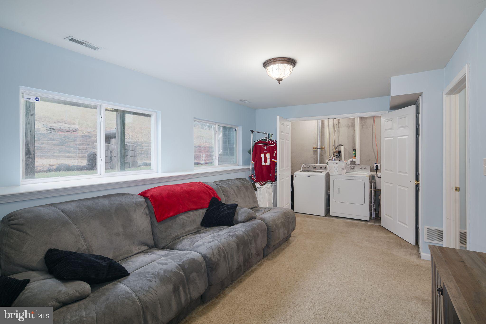 DOWNINGTOWN - Residential