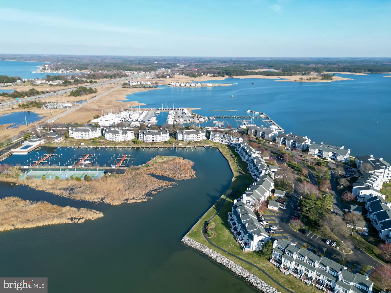 OYSTER COVE - Residential