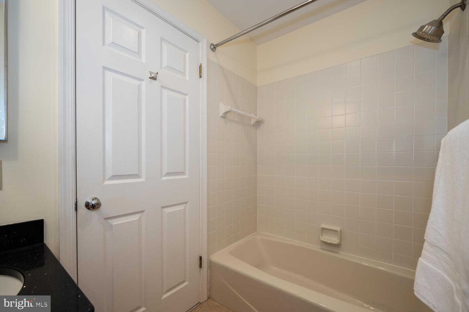 OYSTER COVE - Residential