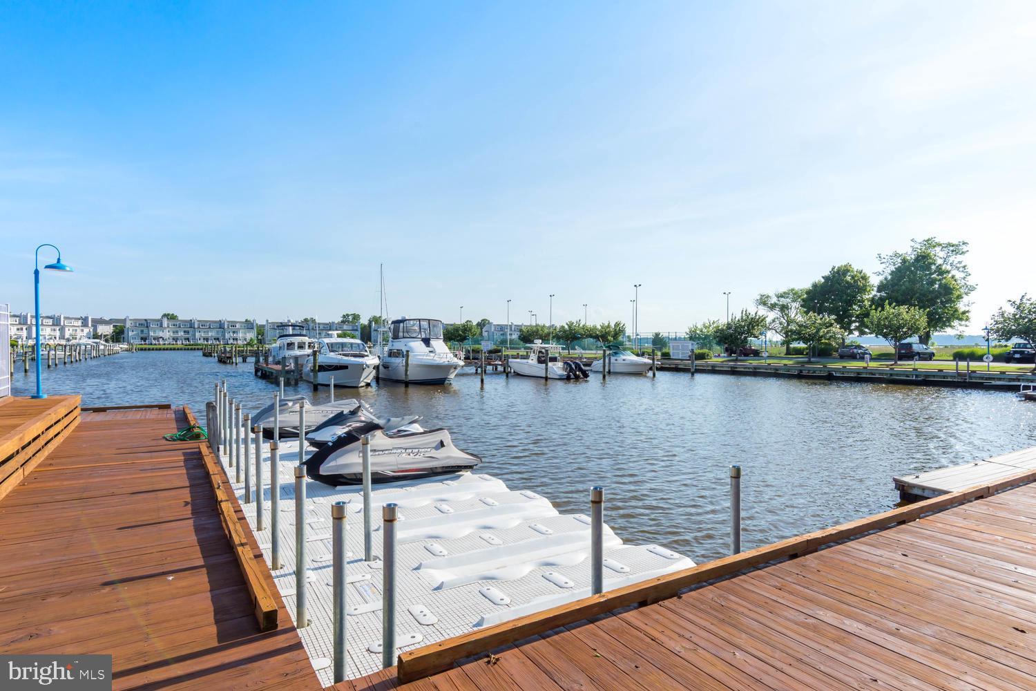 OYSTER COVE - Residential