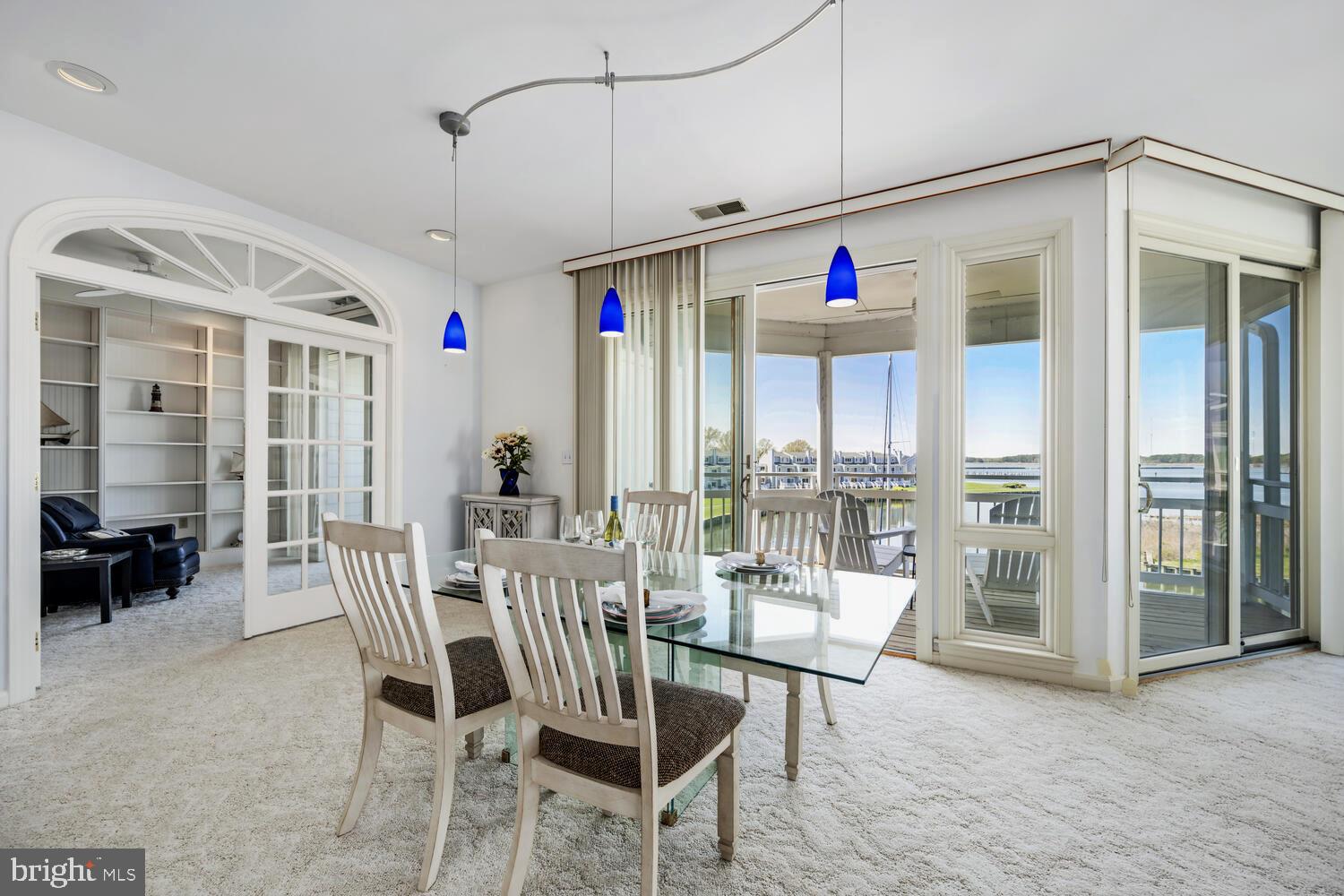 OYSTER COVE - Residential