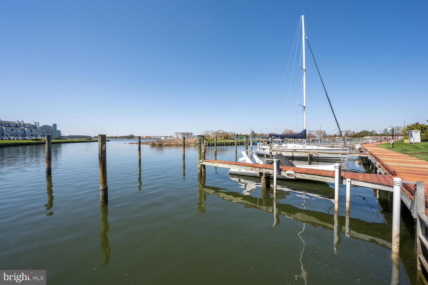 OYSTER COVE - Residential