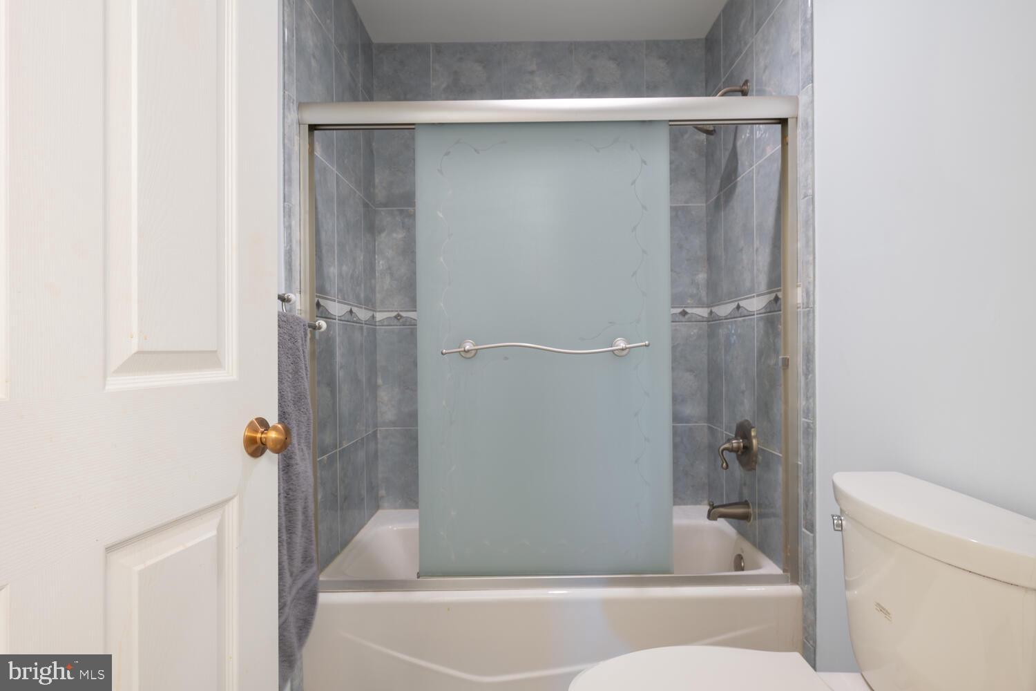 OYSTER COVE - Residential