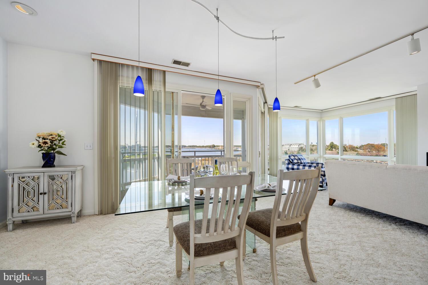 OYSTER COVE - Residential