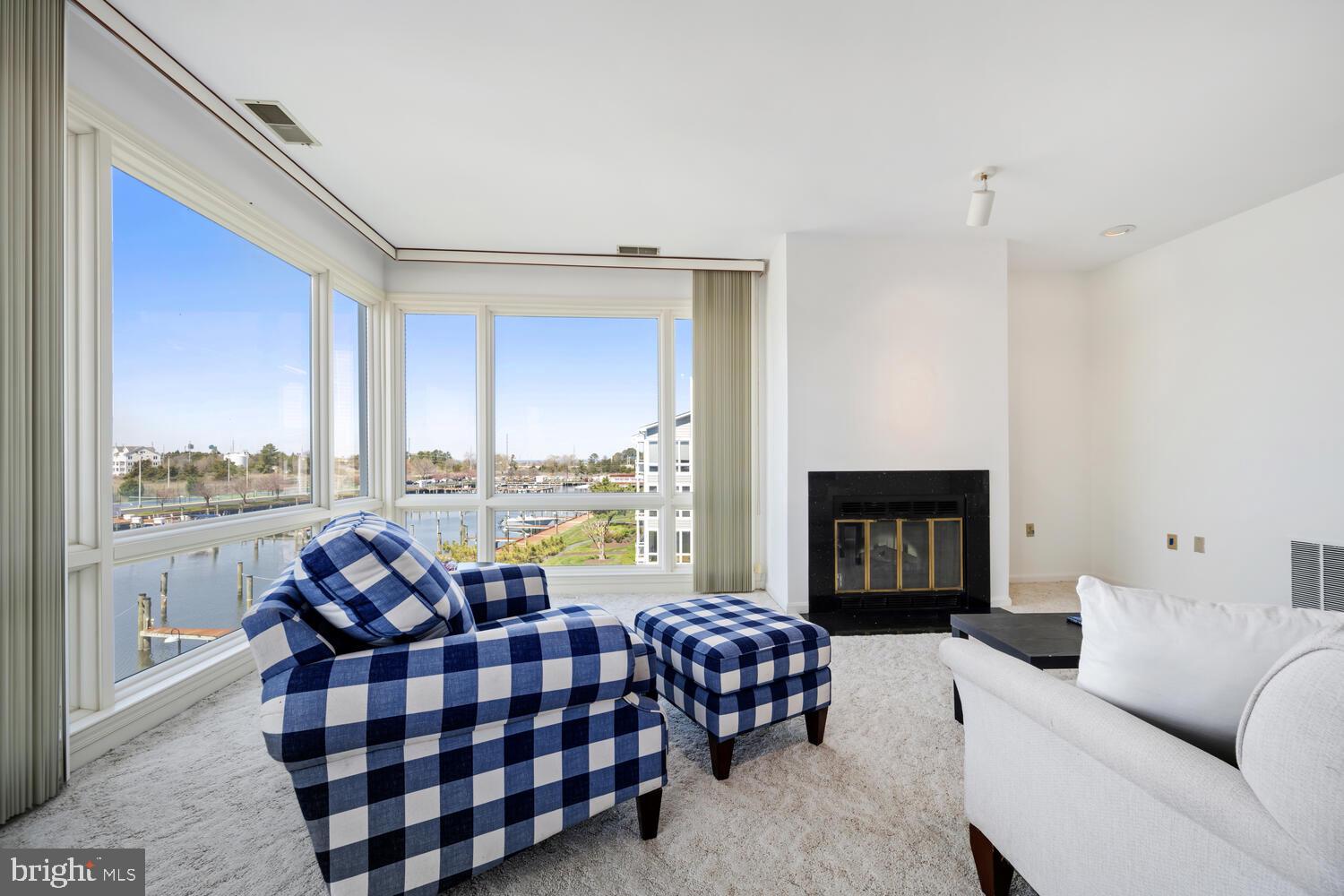 OYSTER COVE - Residential