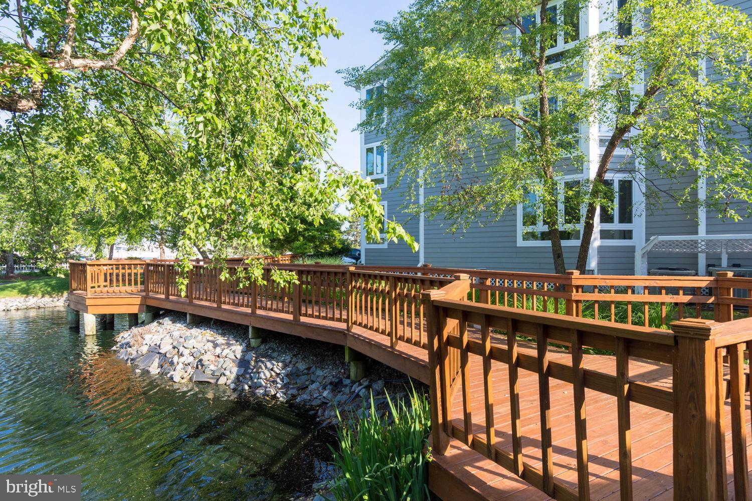 OYSTER COVE - Residential