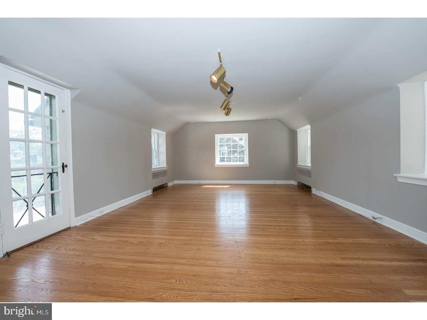 MERION STATION - Residential