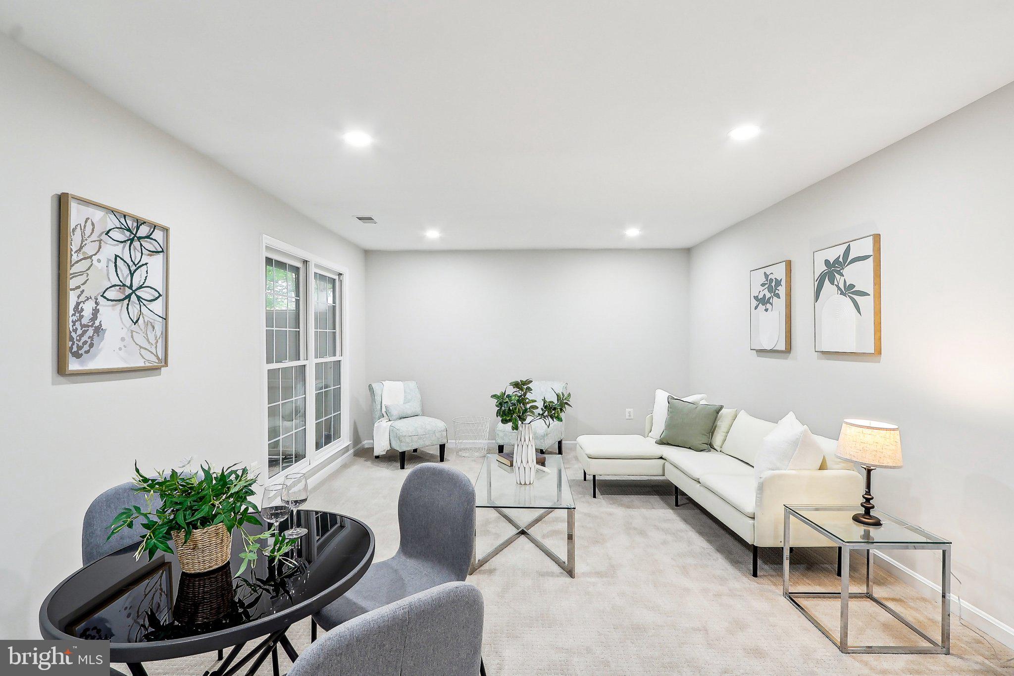 CHANCERY SQUARE - Residential