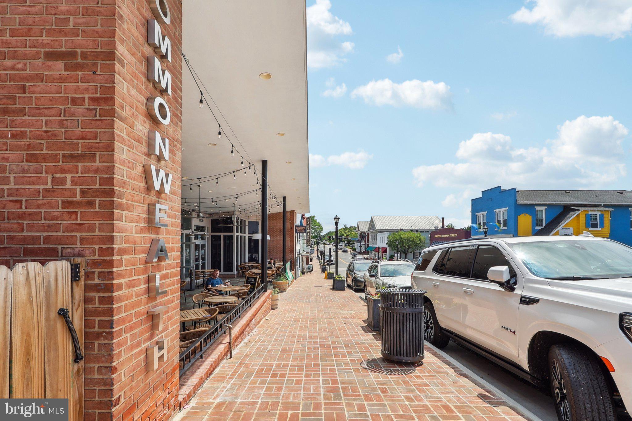 CHANCERY SQUARE - Residential