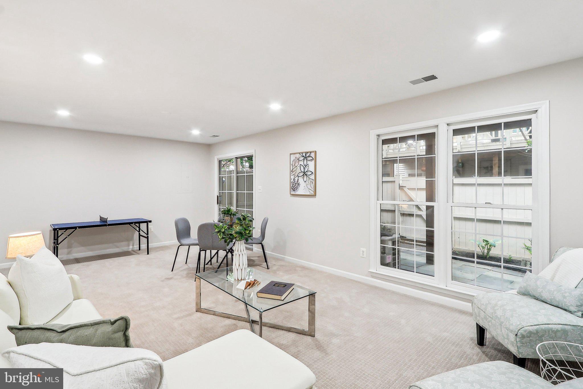 CHANCERY SQUARE - Residential