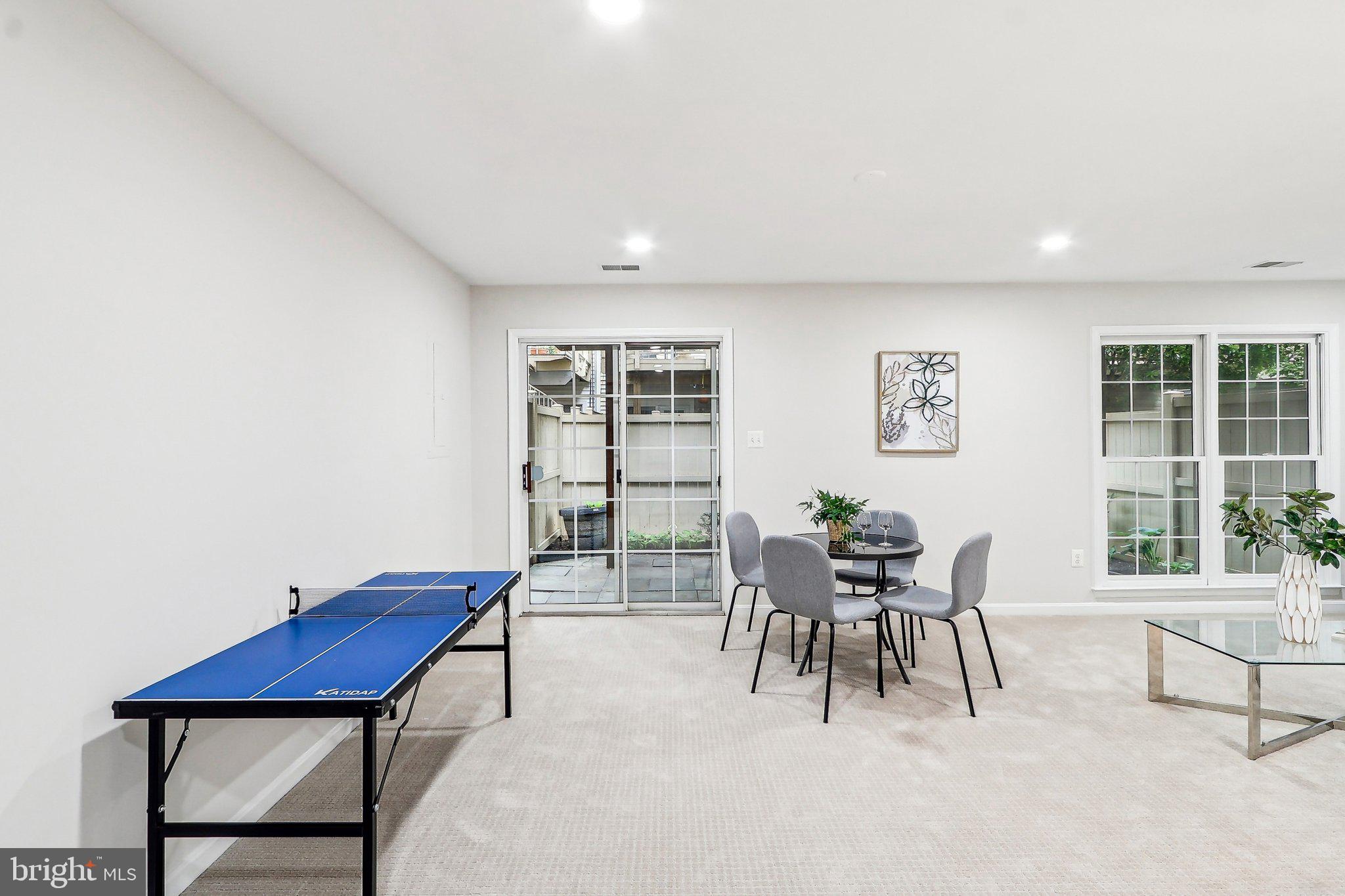 CHANCERY SQUARE - Residential