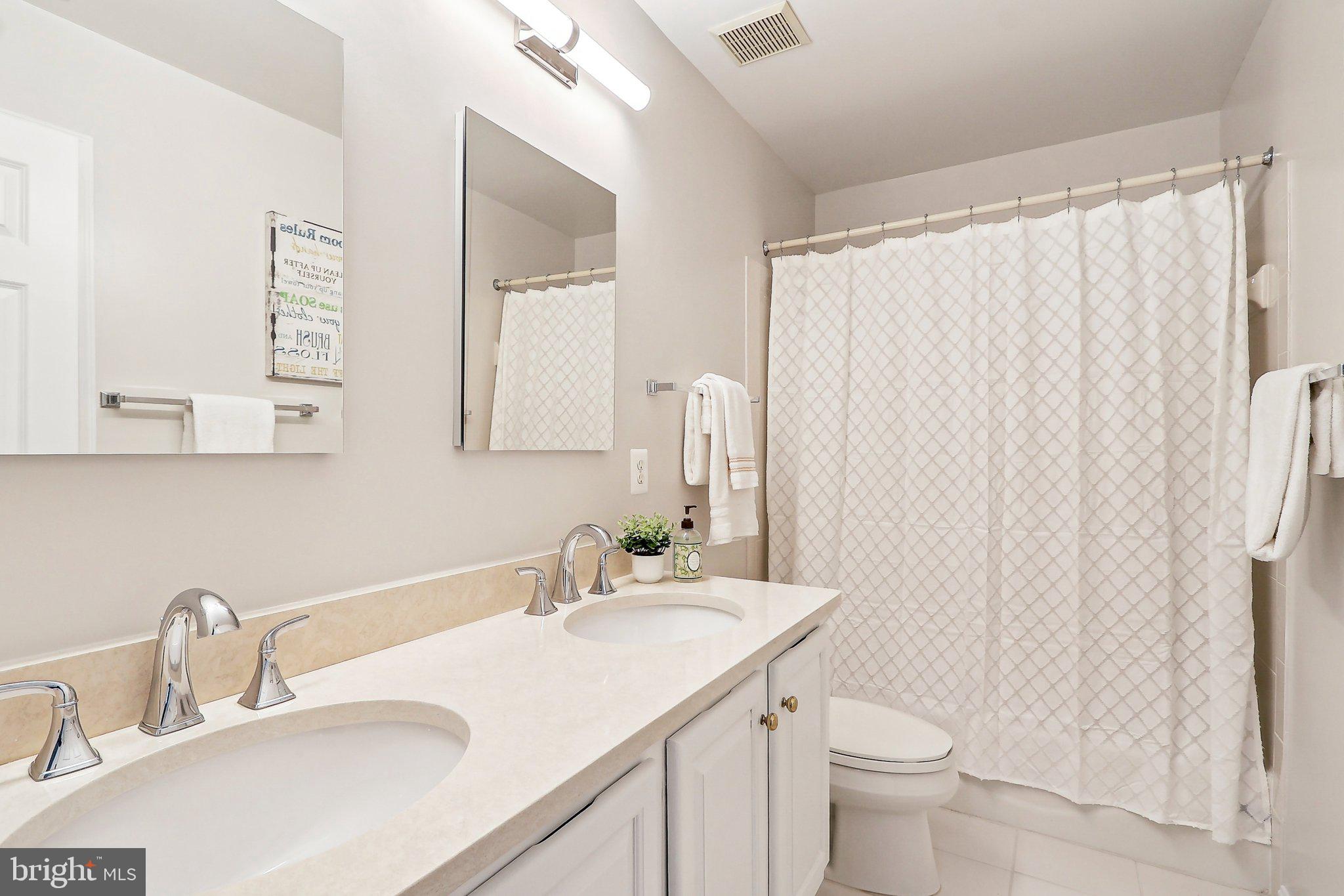 CHANCERY SQUARE - Residential