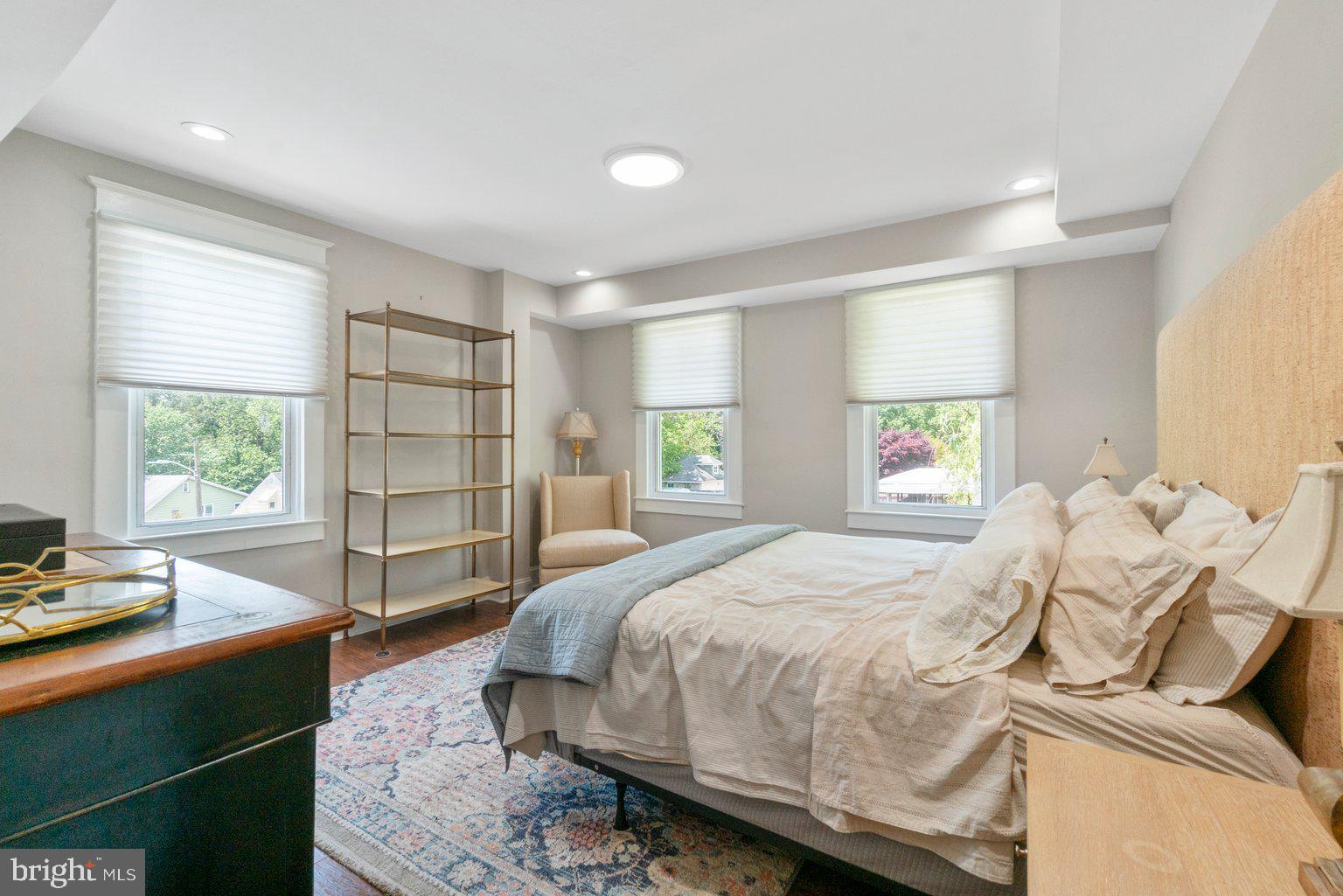 OVERLEA - Residential