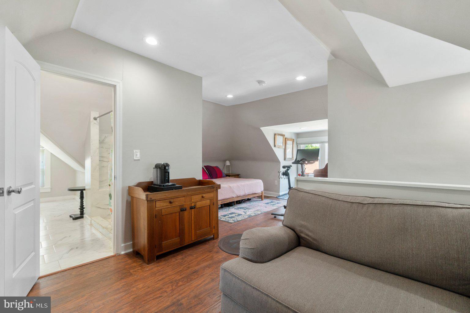 OVERLEA - Residential