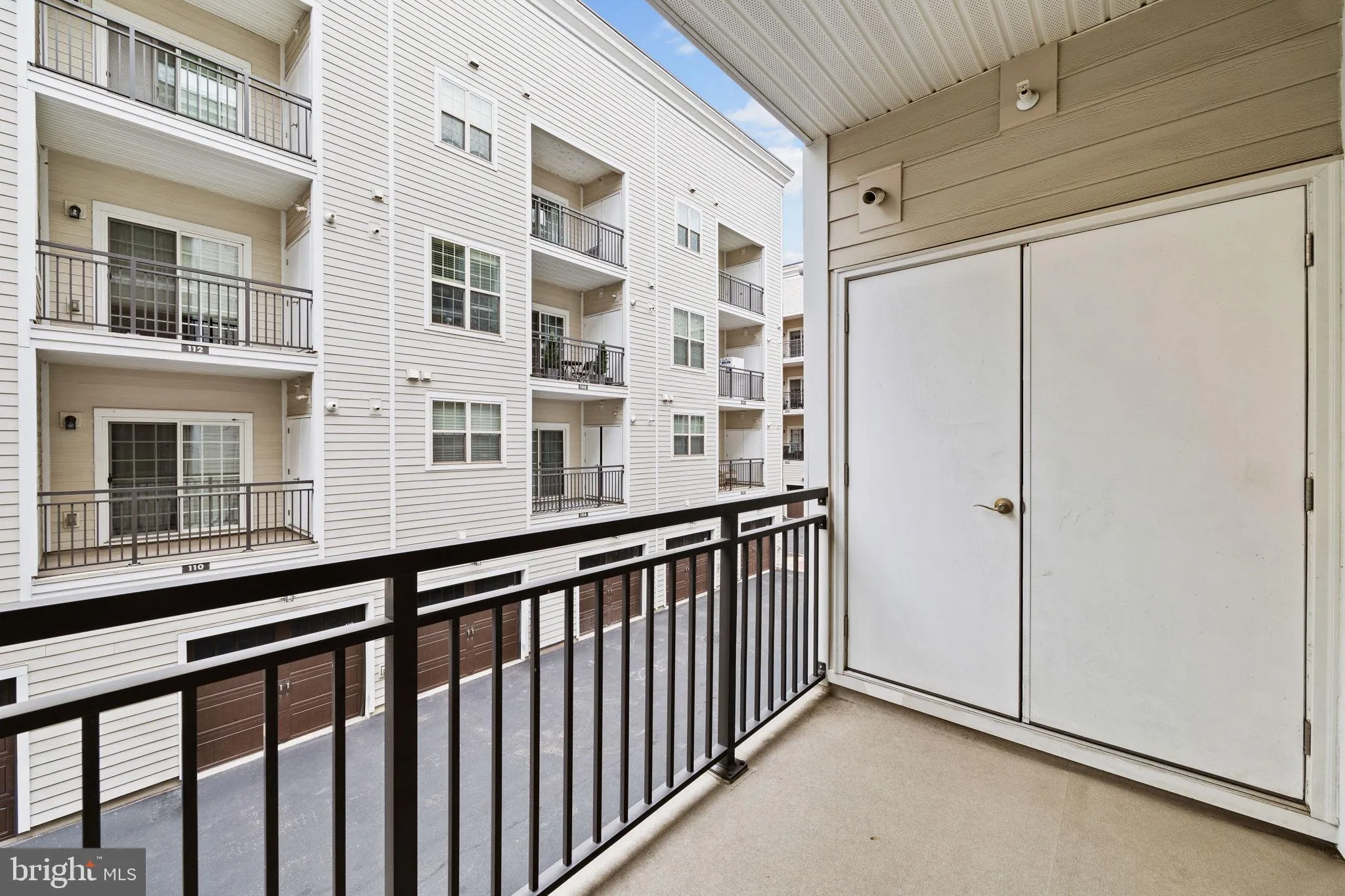 Philadelphia, Pennsylvania 19146, United States, 3 Bedrooms Bedrooms, ,3 BathroomsBathrooms,Residential,Contingent,215918