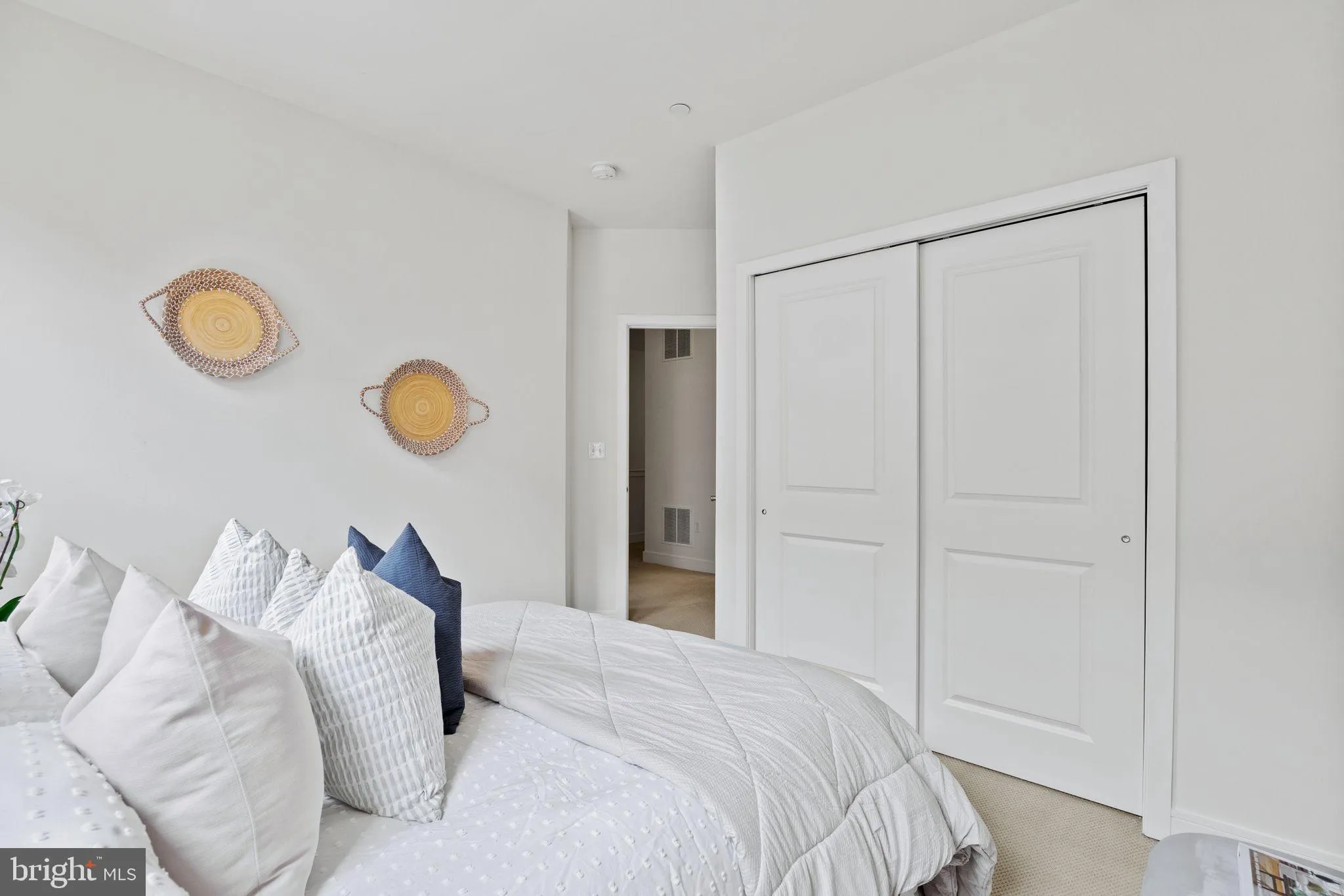 Philadelphia, Pennsylvania 19146, United States, 3 Bedrooms Bedrooms, ,3 BathroomsBathrooms,Residential,Contingent,215918