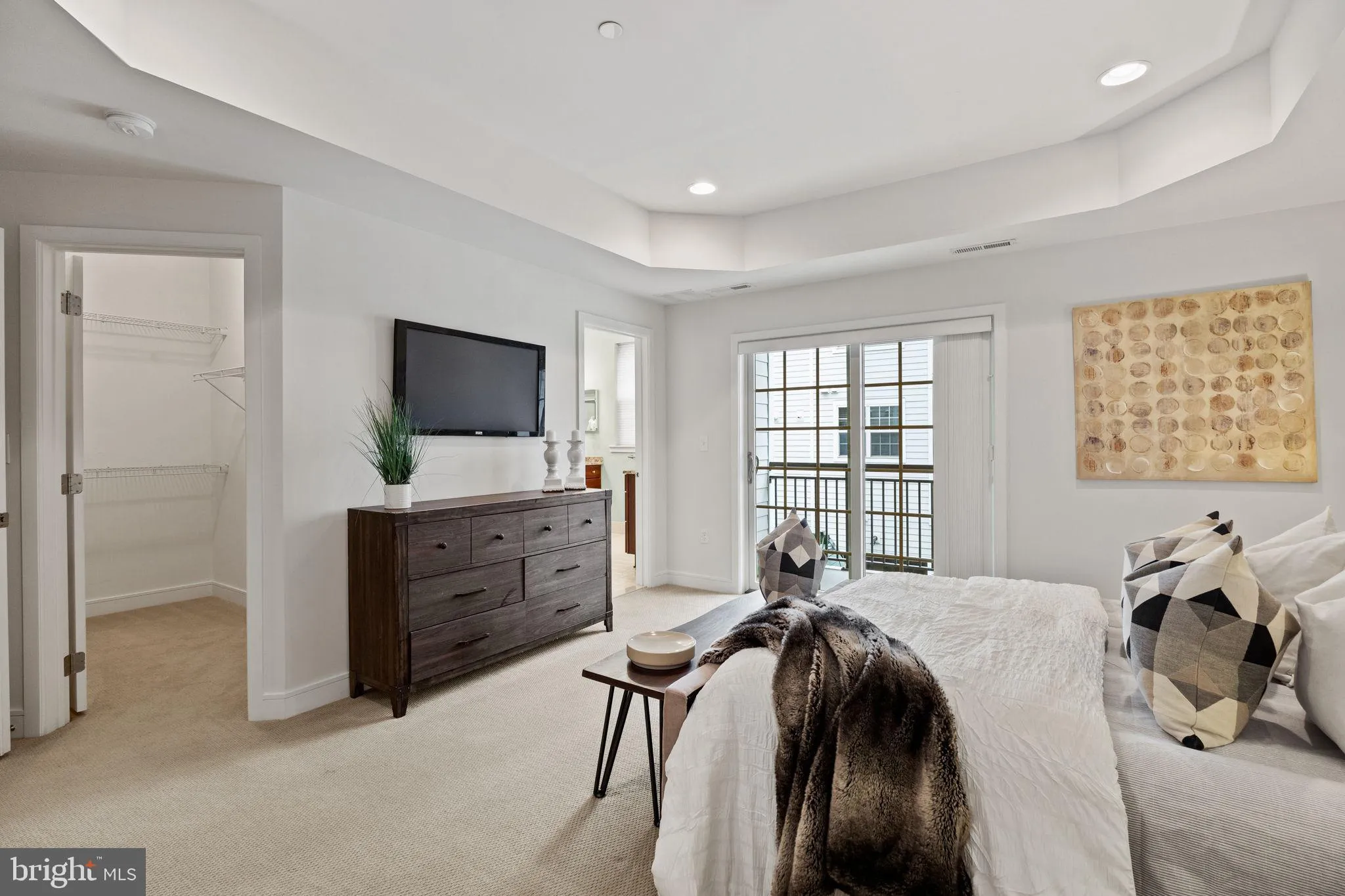 Philadelphia, Pennsylvania 19146, United States, 3 Bedrooms Bedrooms, ,3 BathroomsBathrooms,Residential,Contingent,215918