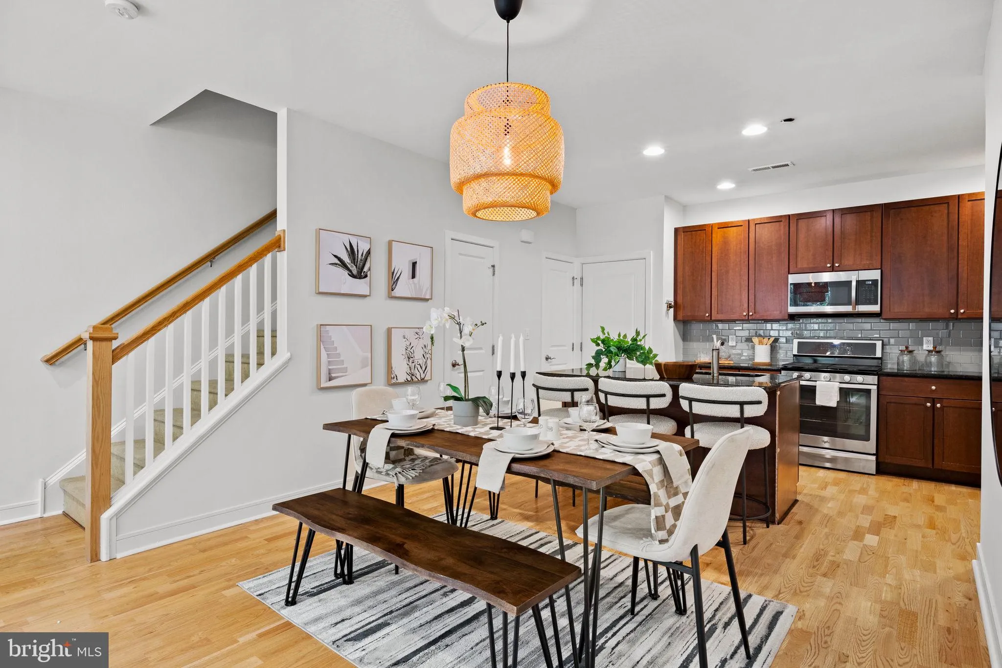 Philadelphia, Pennsylvania 19146, United States, 3 Bedrooms Bedrooms, ,3 BathroomsBathrooms,Residential,Contingent,215918