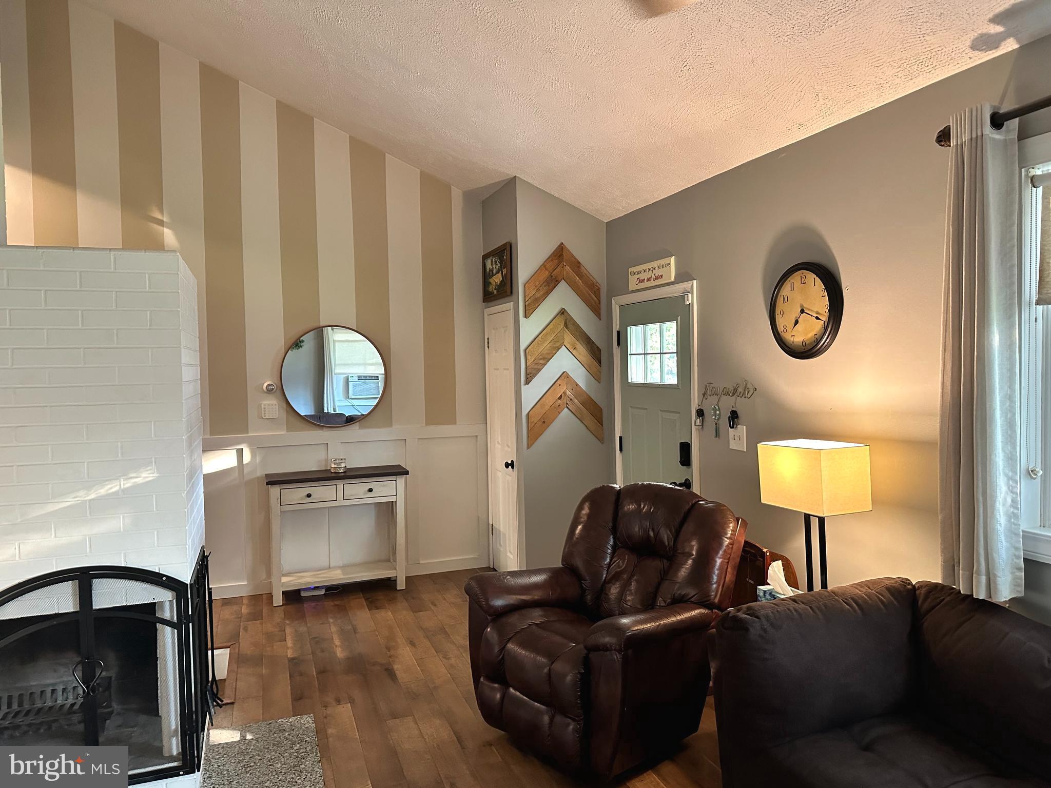 WYNNEWOOD - Residential