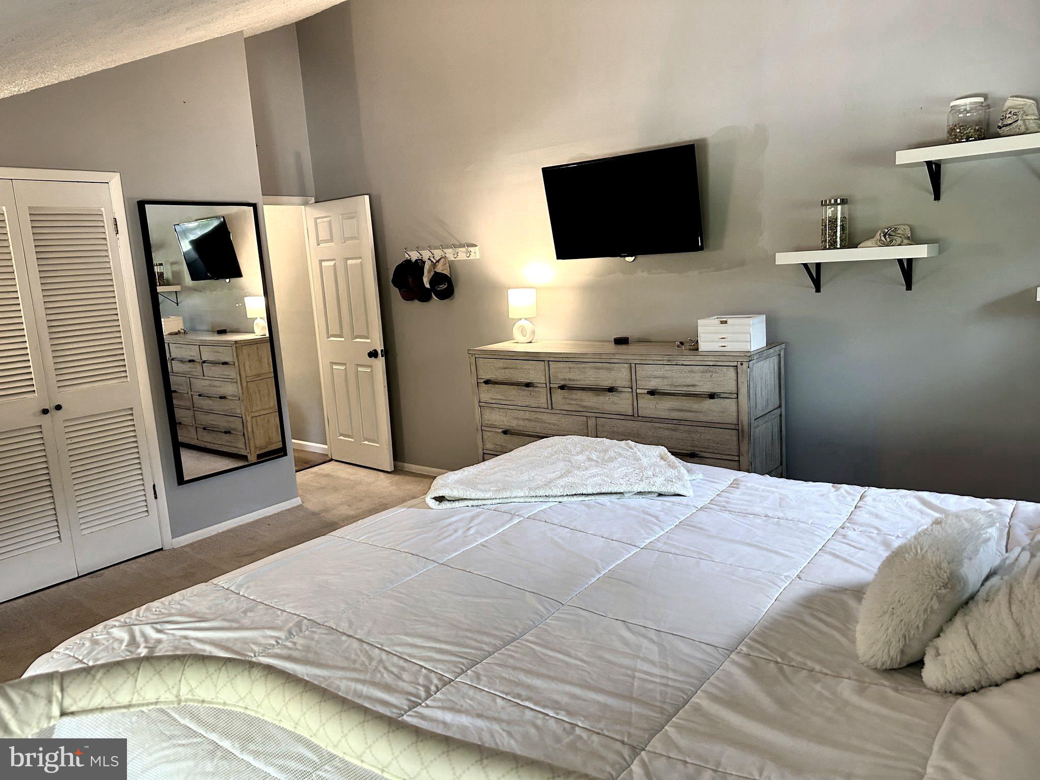 WYNNEWOOD - Residential