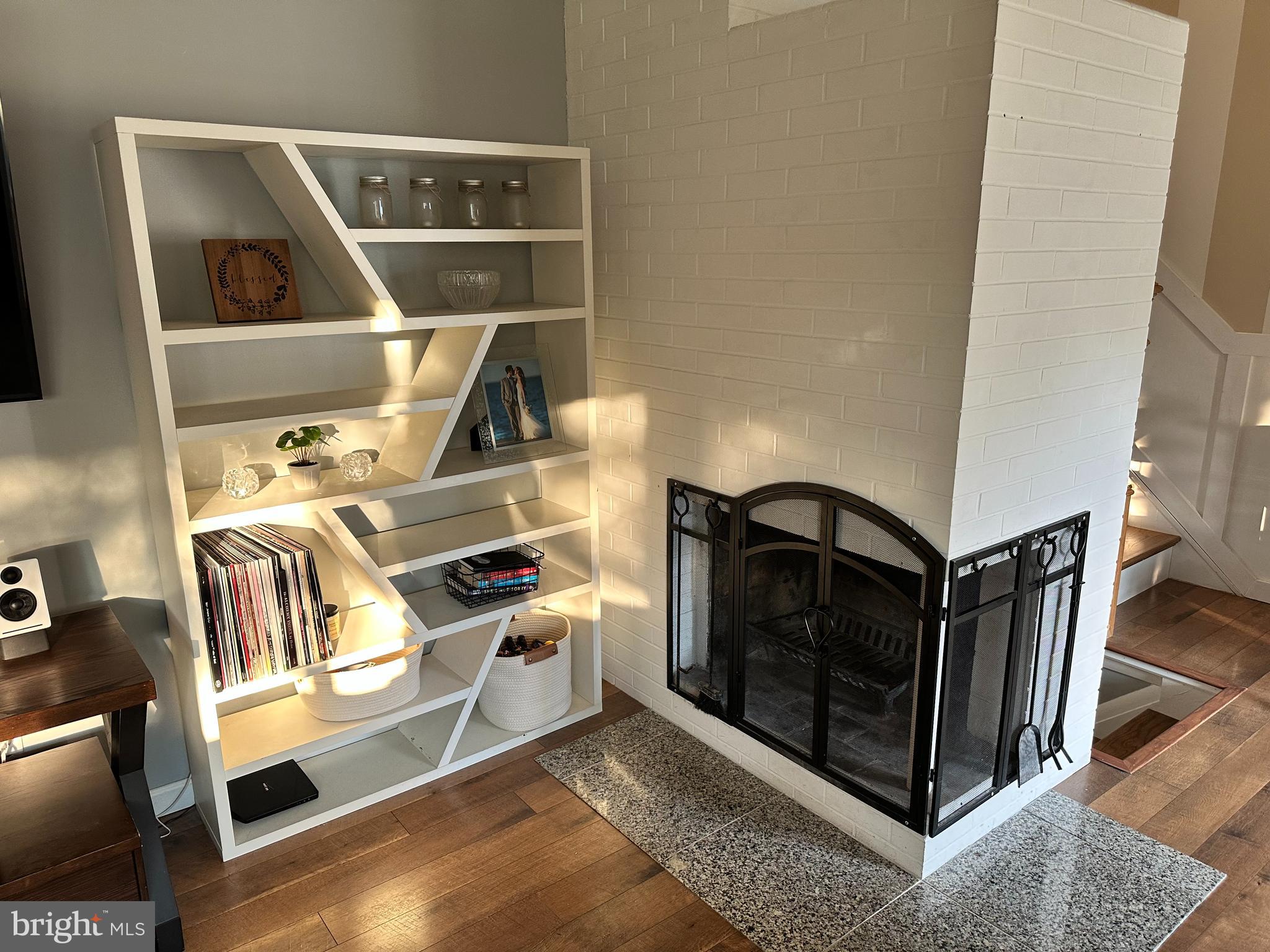 WYNNEWOOD - Residential