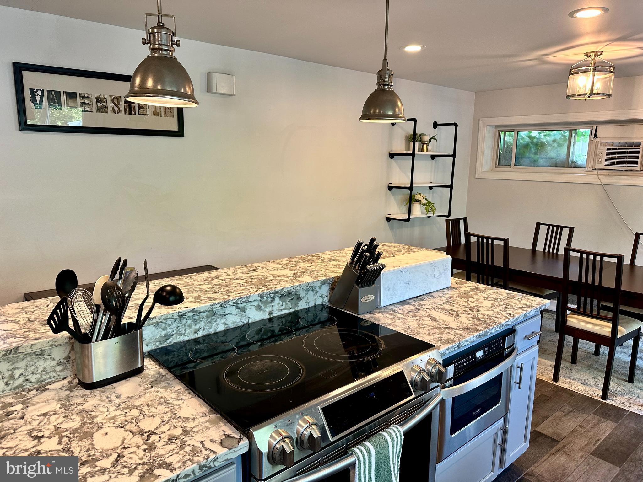 WYNNEWOOD - Residential