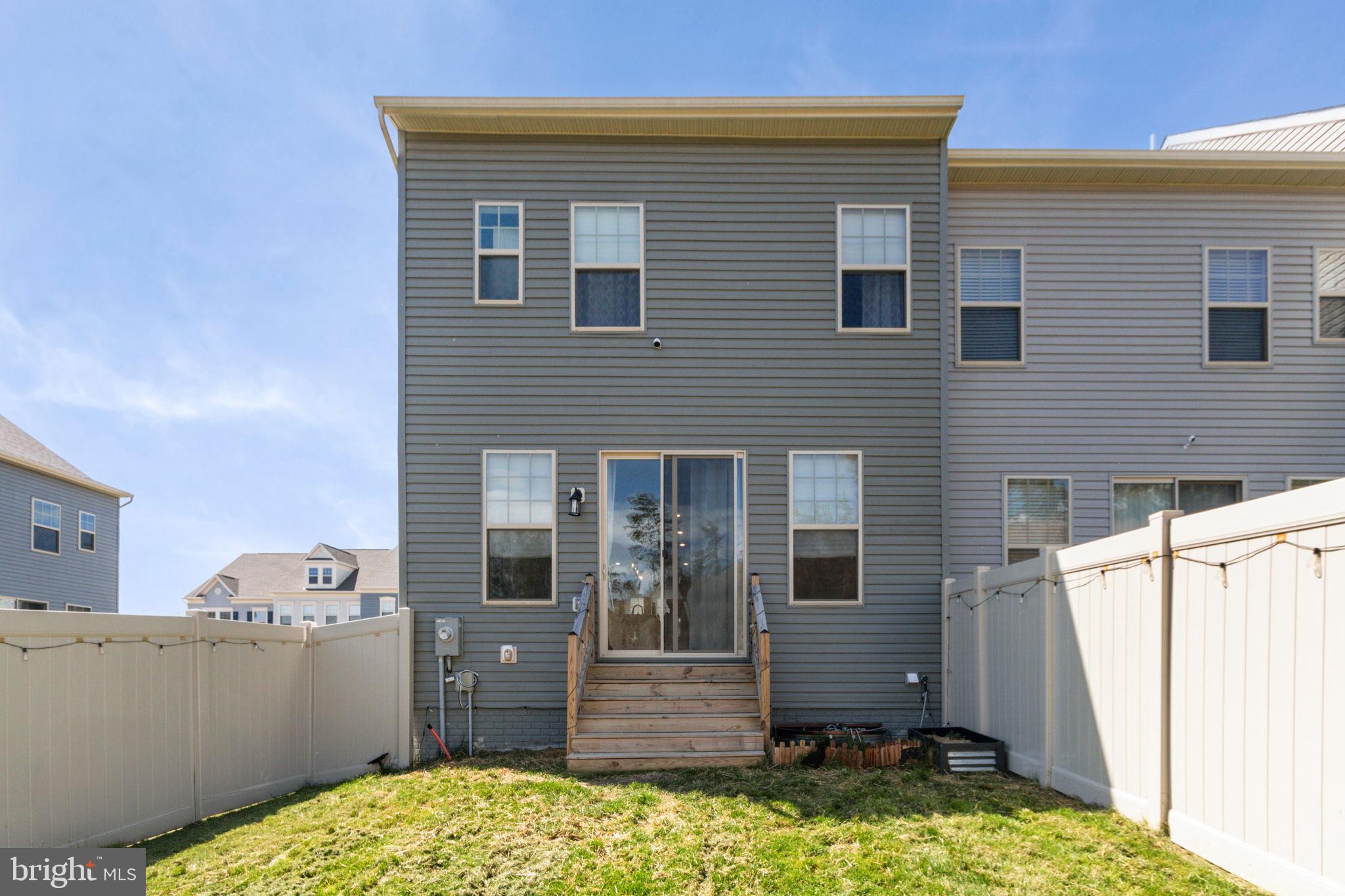 WHITSON WOODS - Residential