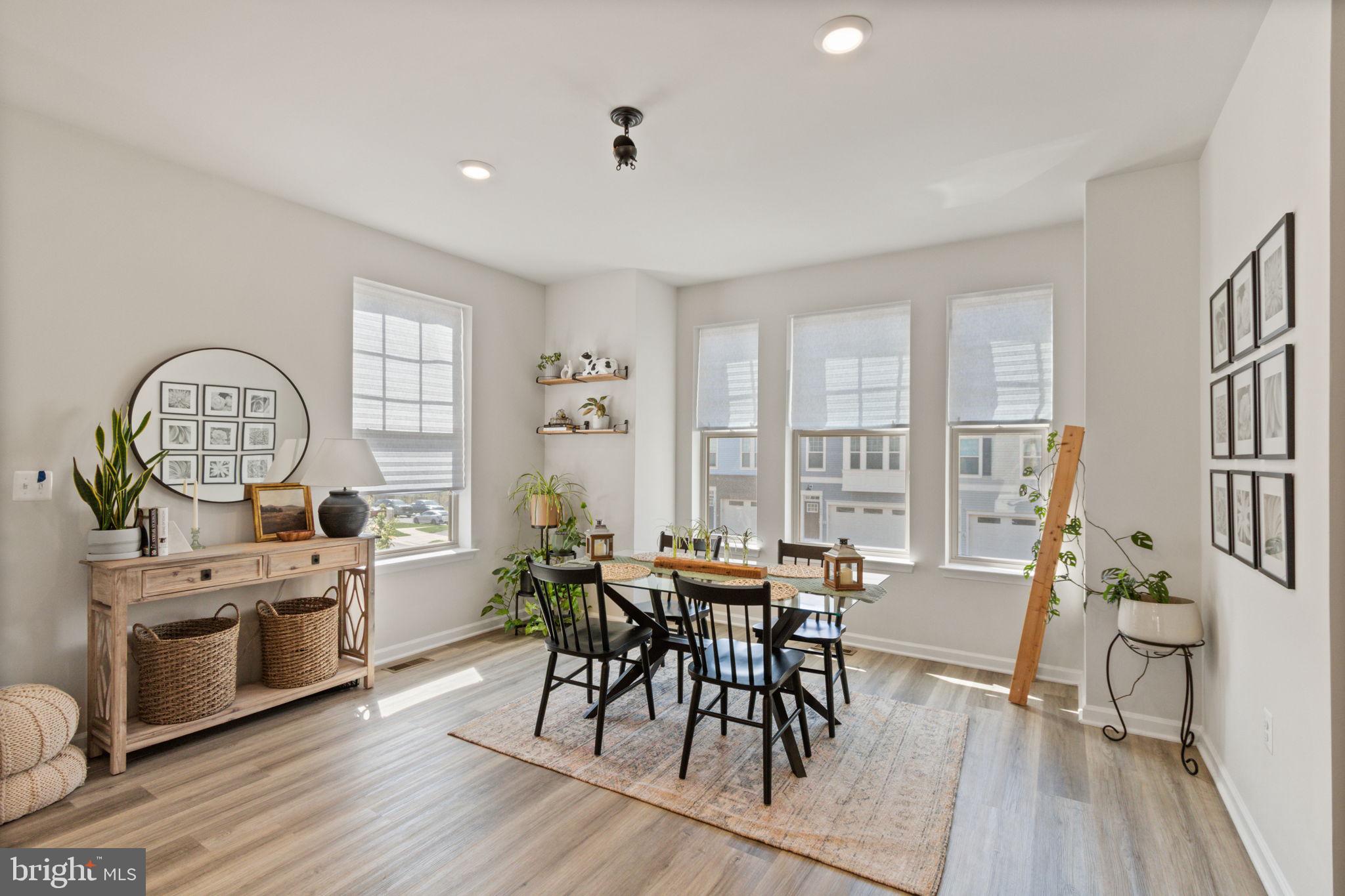 WHITSON WOODS - Residential