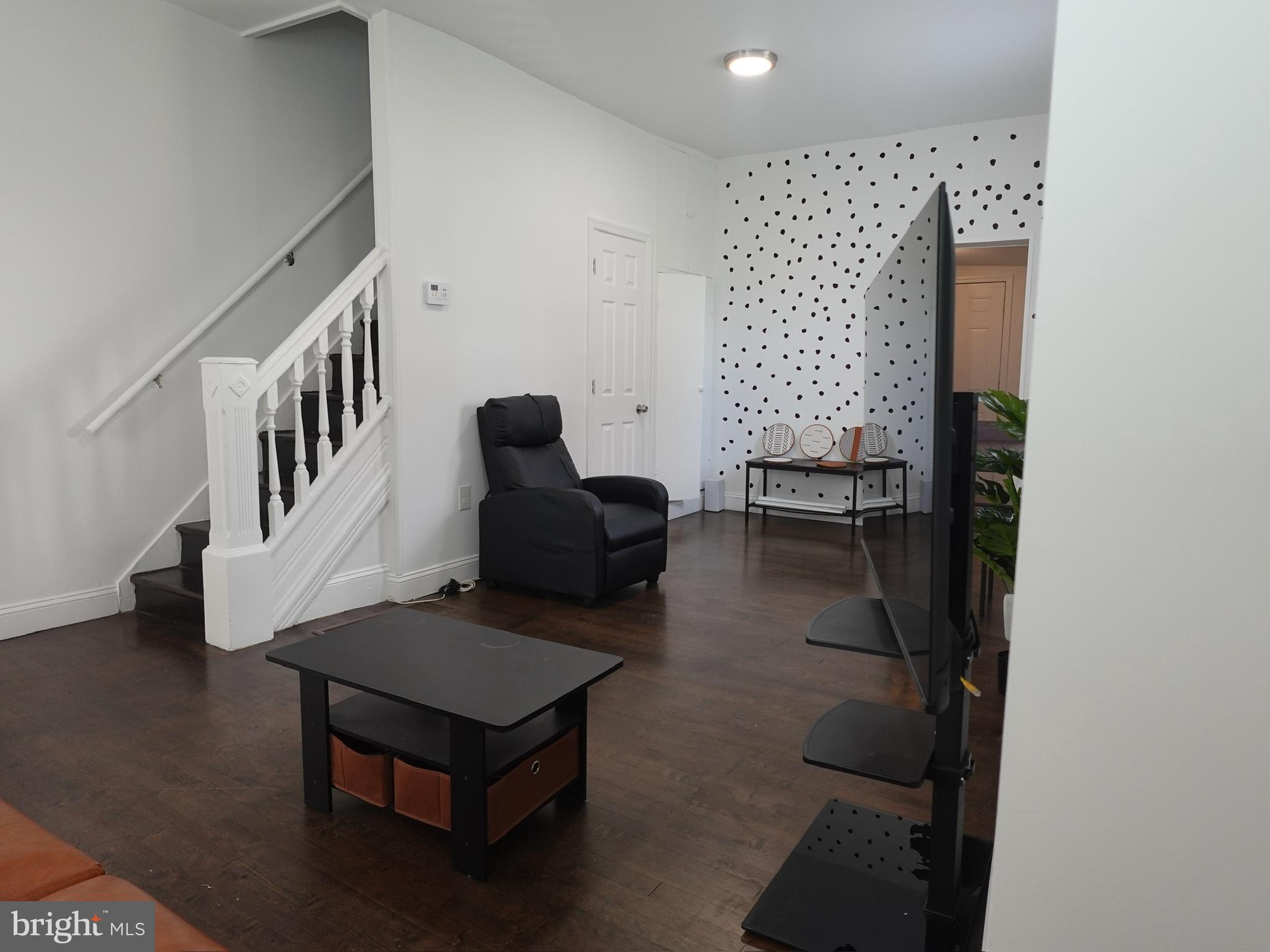 PHILADELPHIA (WEST) - Residential Lease