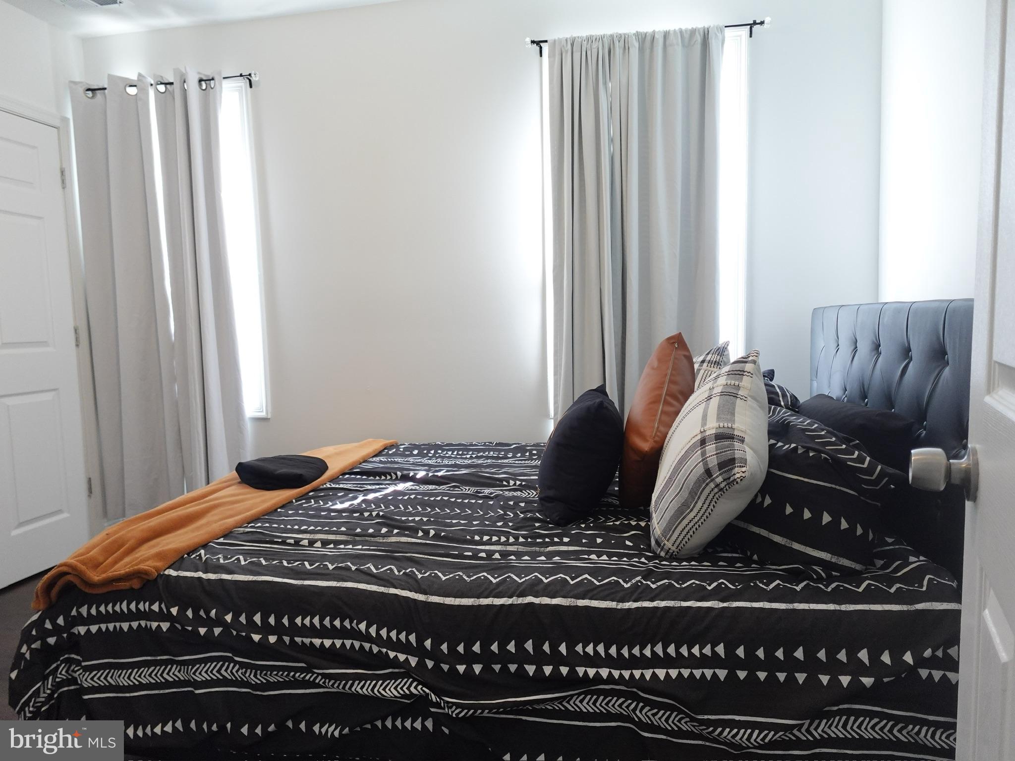 PHILADELPHIA (WEST) - Residential Lease