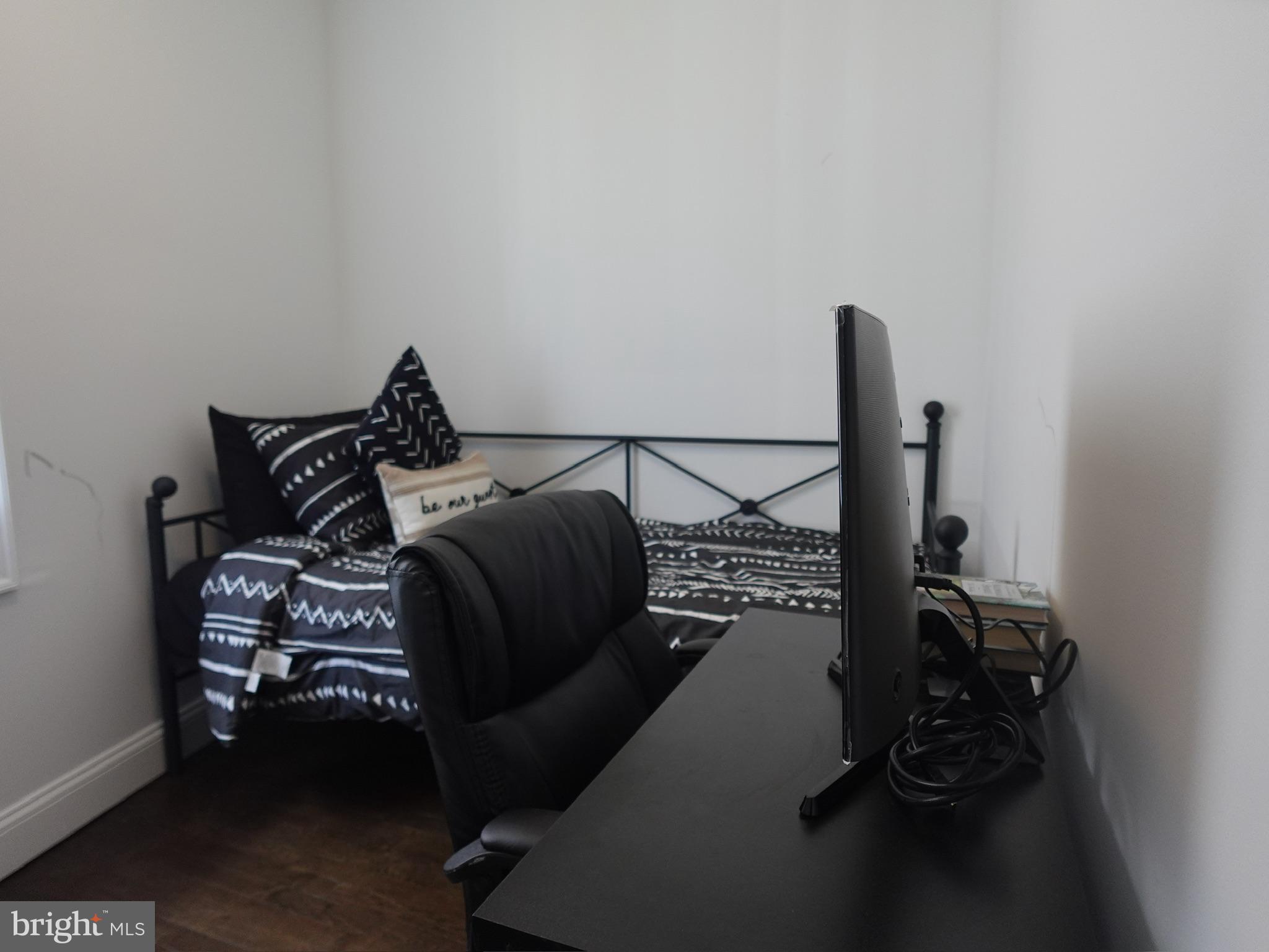 PHILADELPHIA (WEST) - Residential Lease