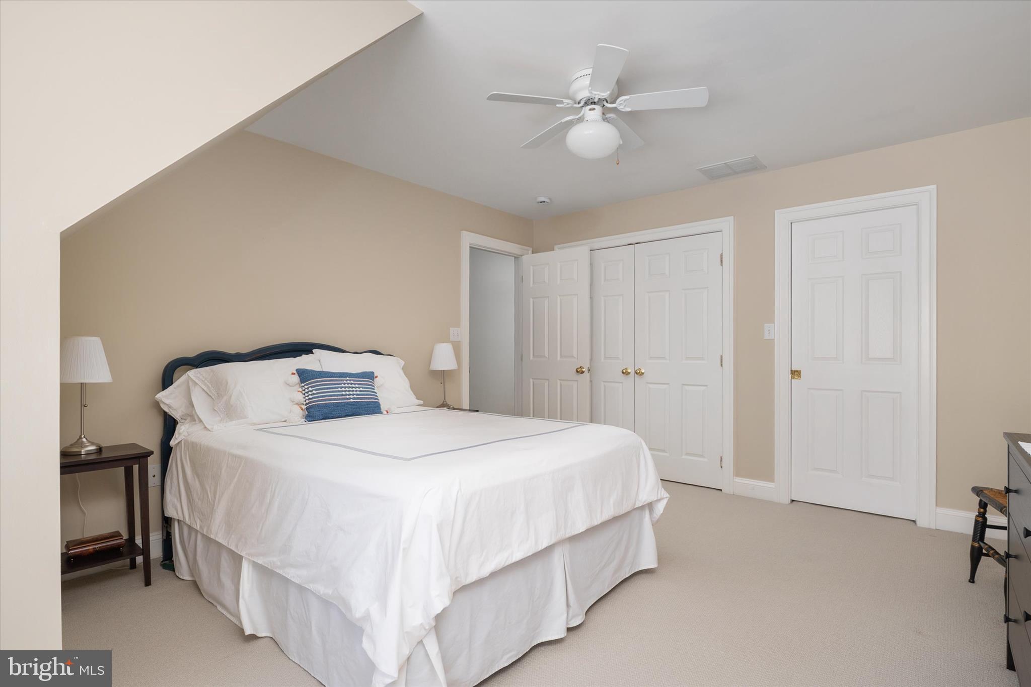 ROUND BAY - Residential