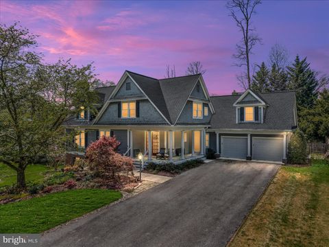 Homes For Sale - 14 Severn River Road<br/> SEVERNA PARK, MD 21146