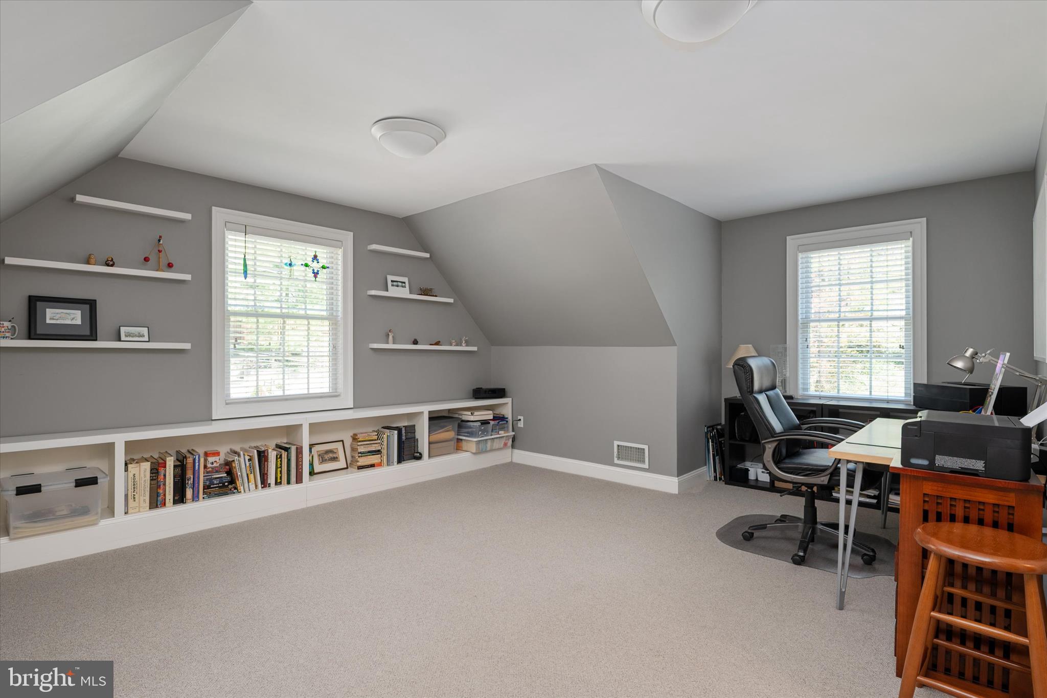 ROUND BAY - Residential