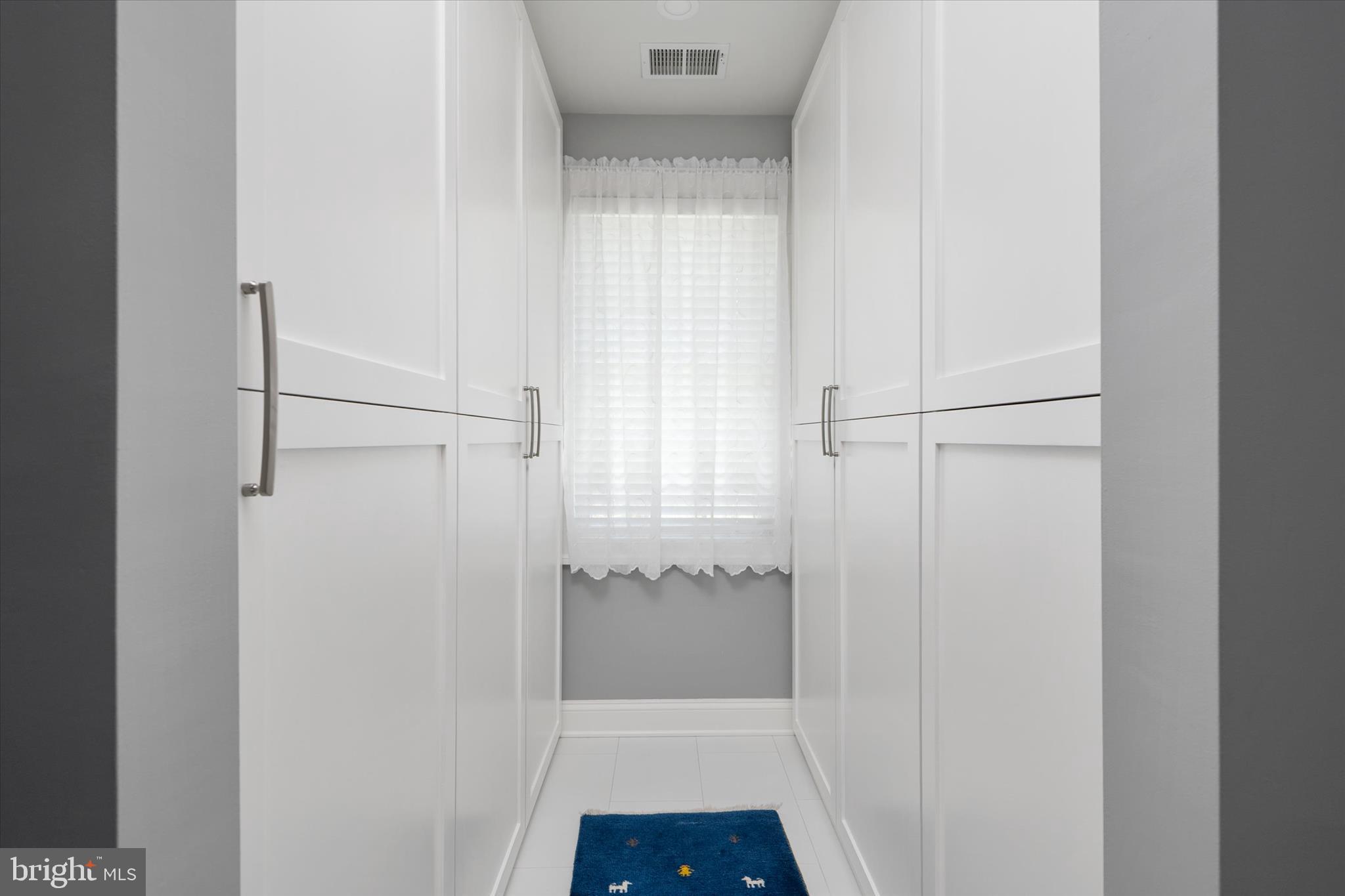 ROUND BAY - Residential