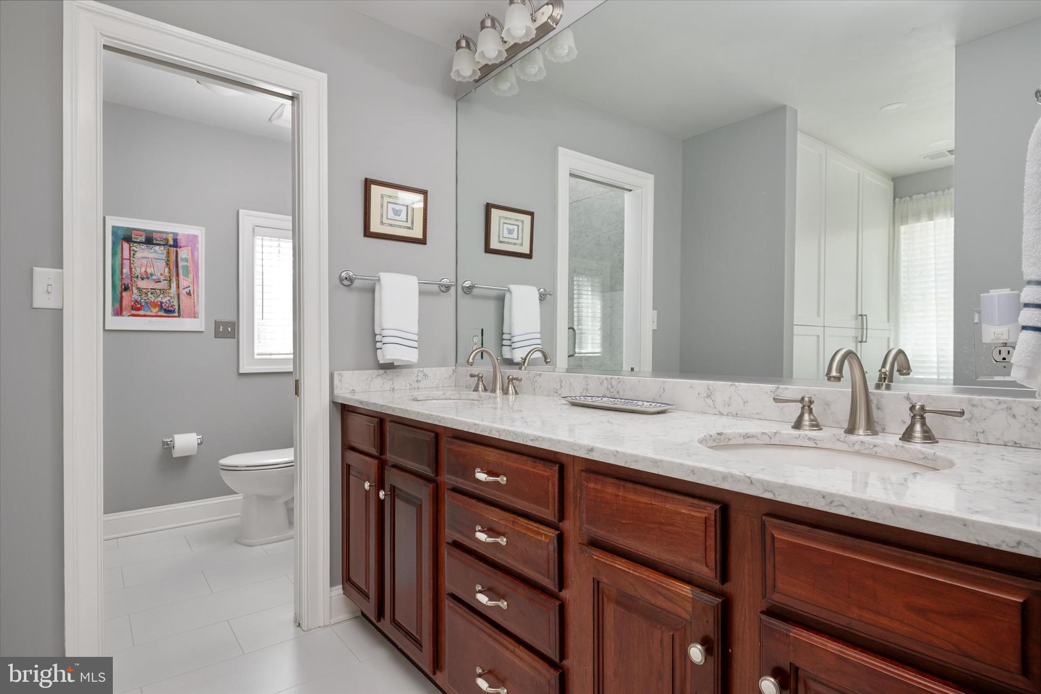 ROUND BAY - Residential