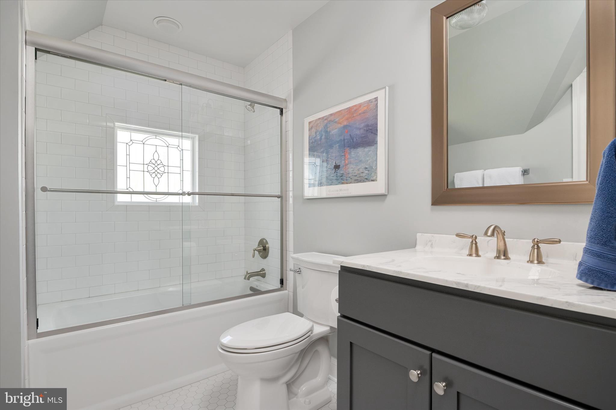 ROUND BAY - Residential