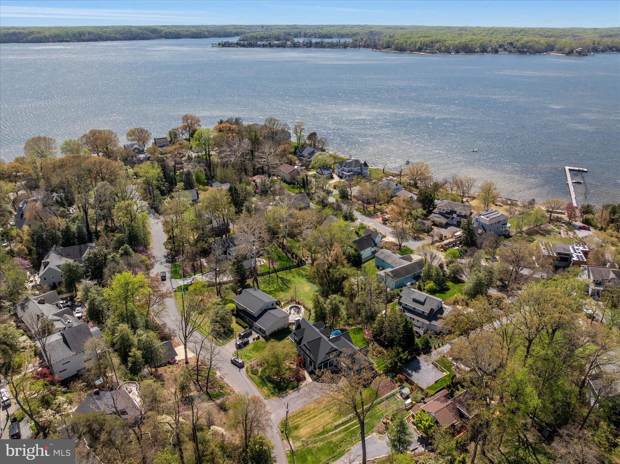 ROUND BAY - Residential