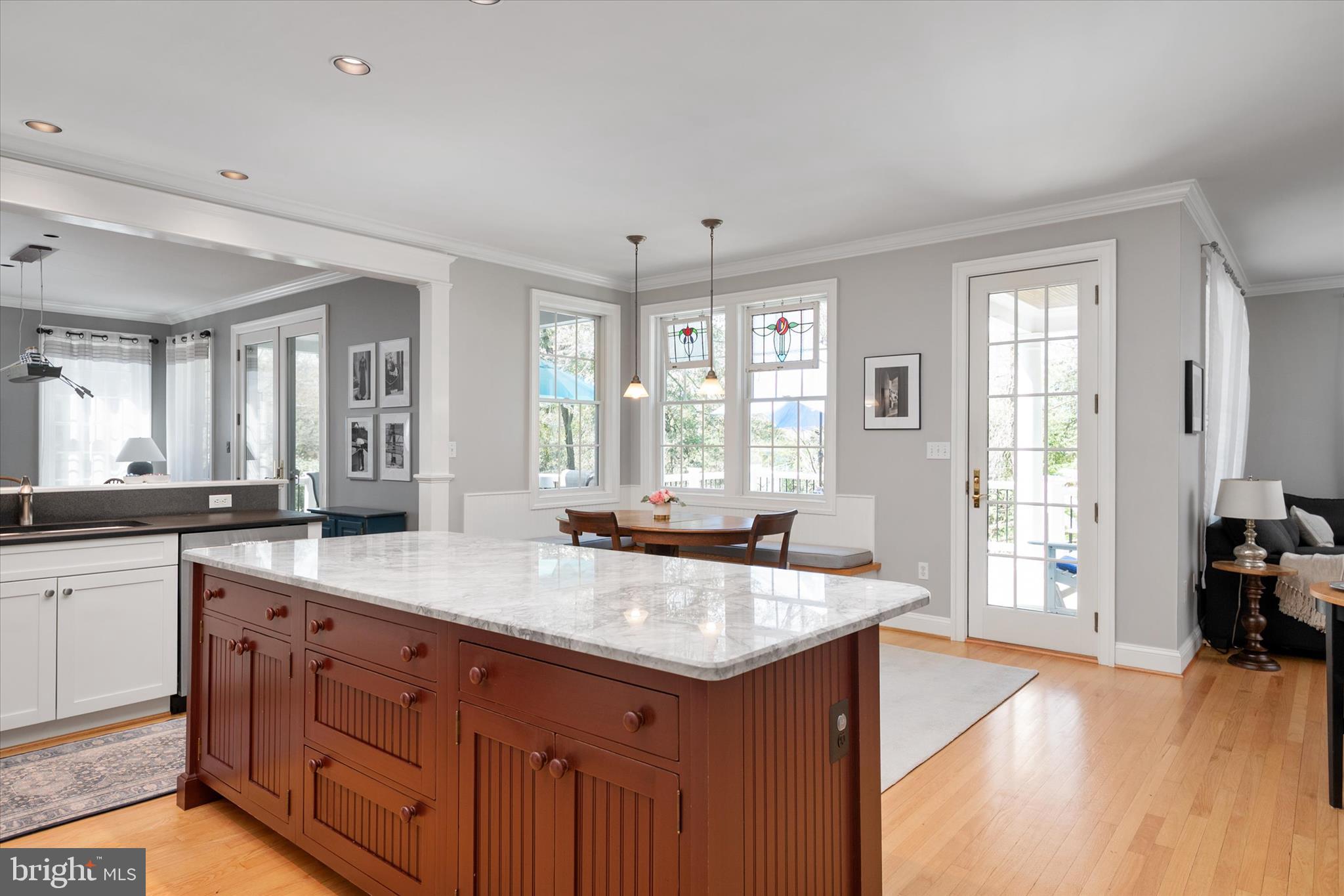 ROUND BAY - Residential