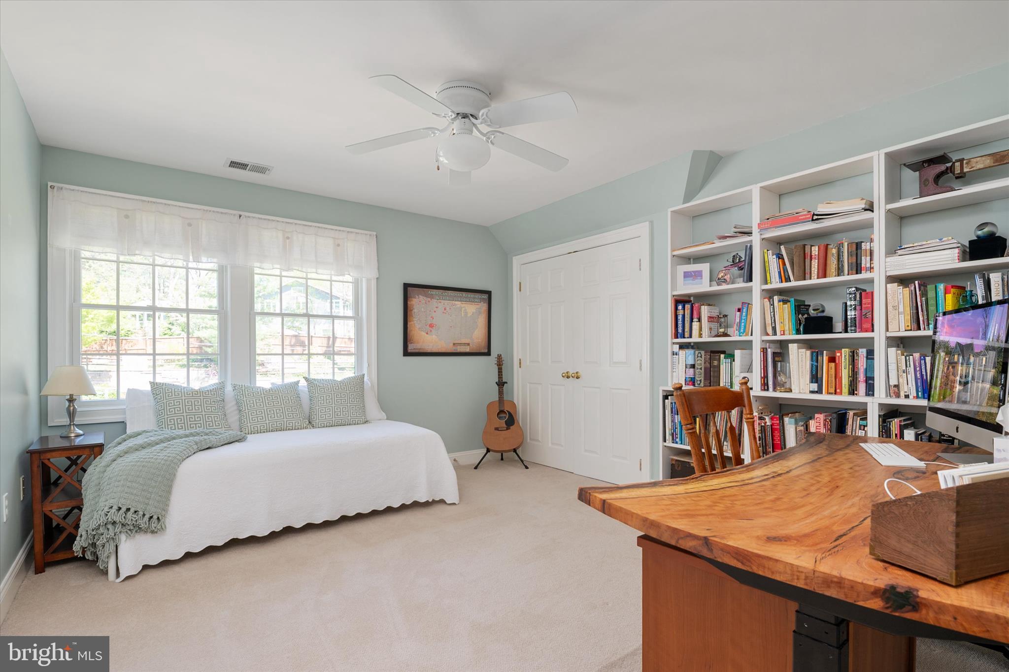 ROUND BAY - Residential