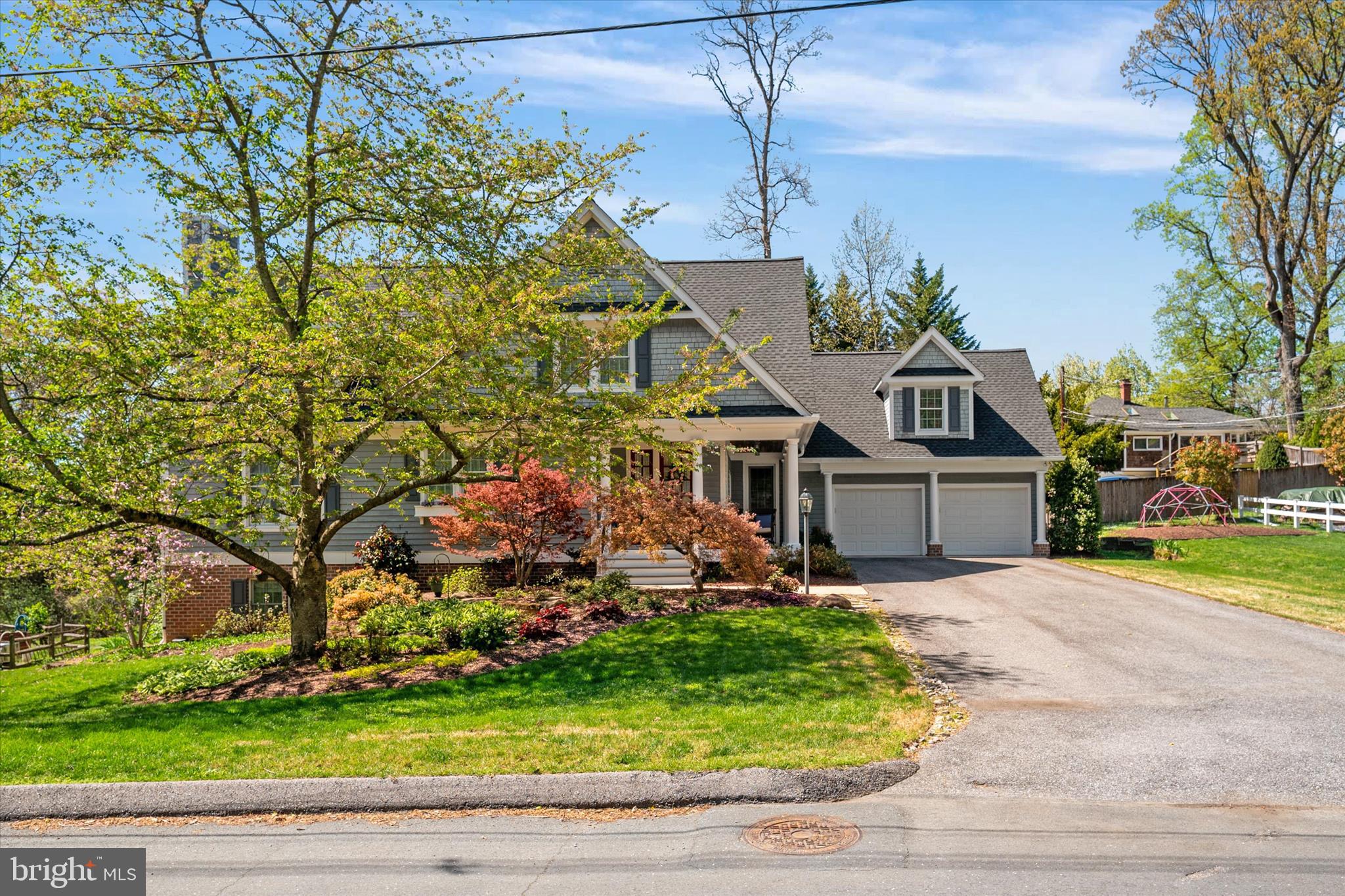 ROUND BAY - Residential