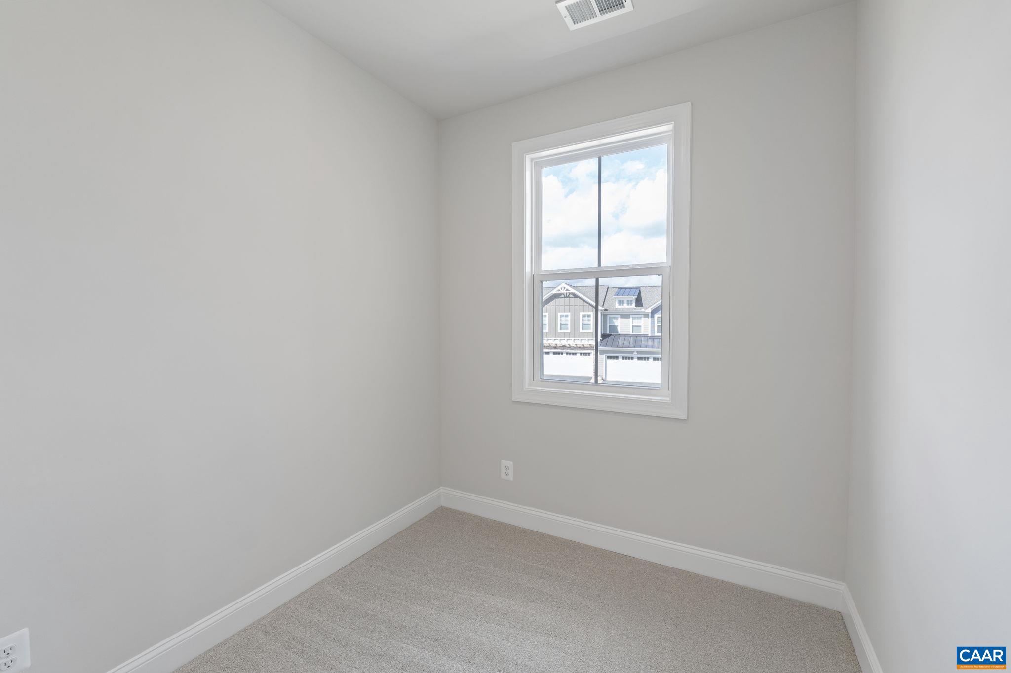 SPRING CREEK - Residential